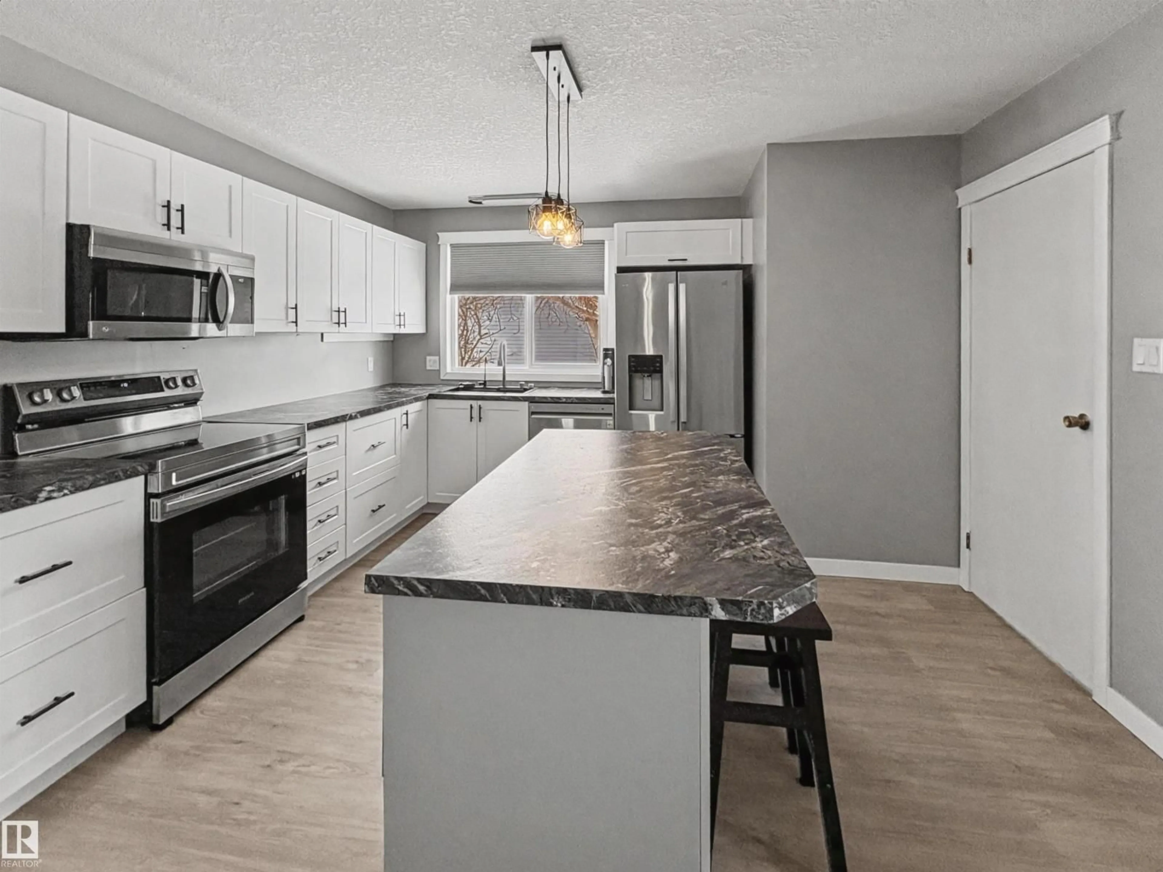 Open concept kitchen, unknown for 4110 48 ST, Bonnyville Town Alberta T9N1P4