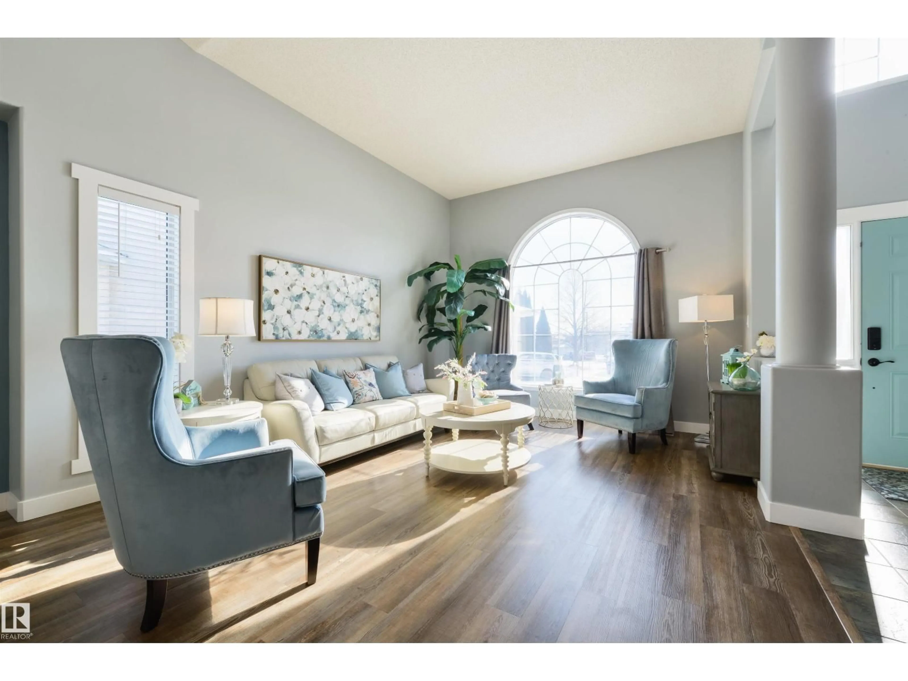 Living room with furniture, wood/laminate floor for 462 ORMSBY RD, Edmonton Alberta T5T6B1