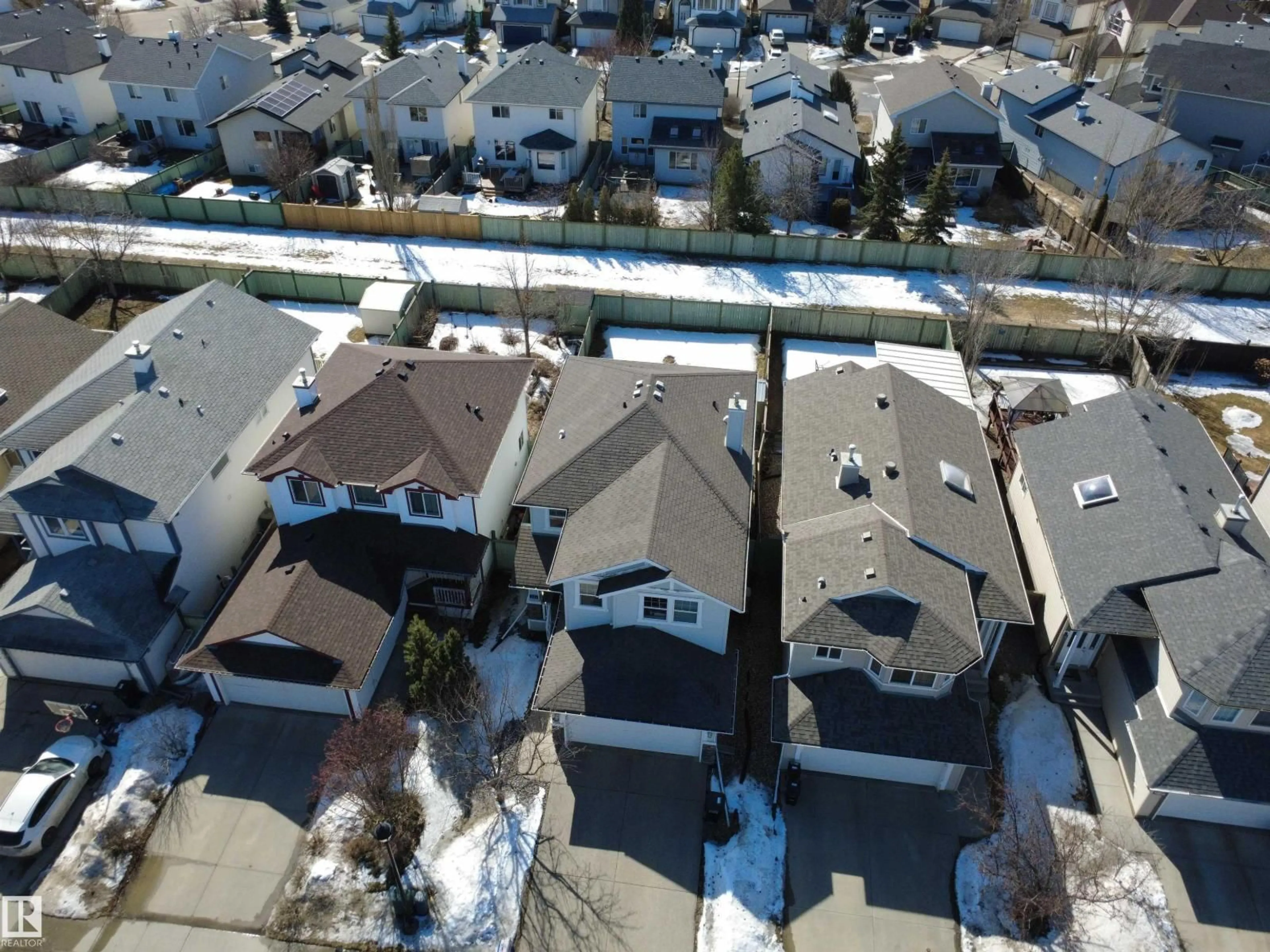 A pic from outside/outdoor area/front of a property/back of a property/a pic from drone, city buildings view from balcony for 21113 92A AV, Edmonton Alberta T5T6Z2