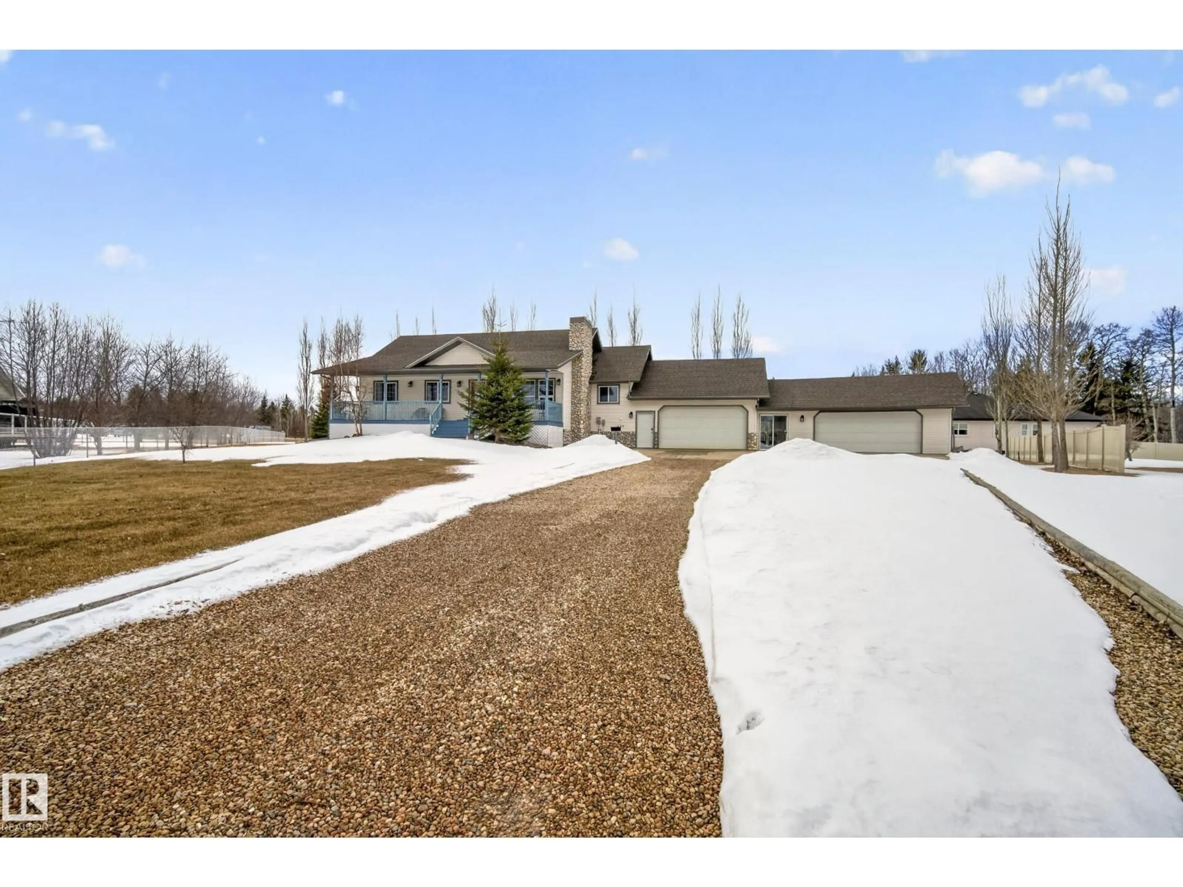 A pic from outside/outdoor area/front of a property/back of a property/a pic from drone, street for 176 462028 RGE ROAD 11, Rural Wetaskiwin County Alberta T0C2V0