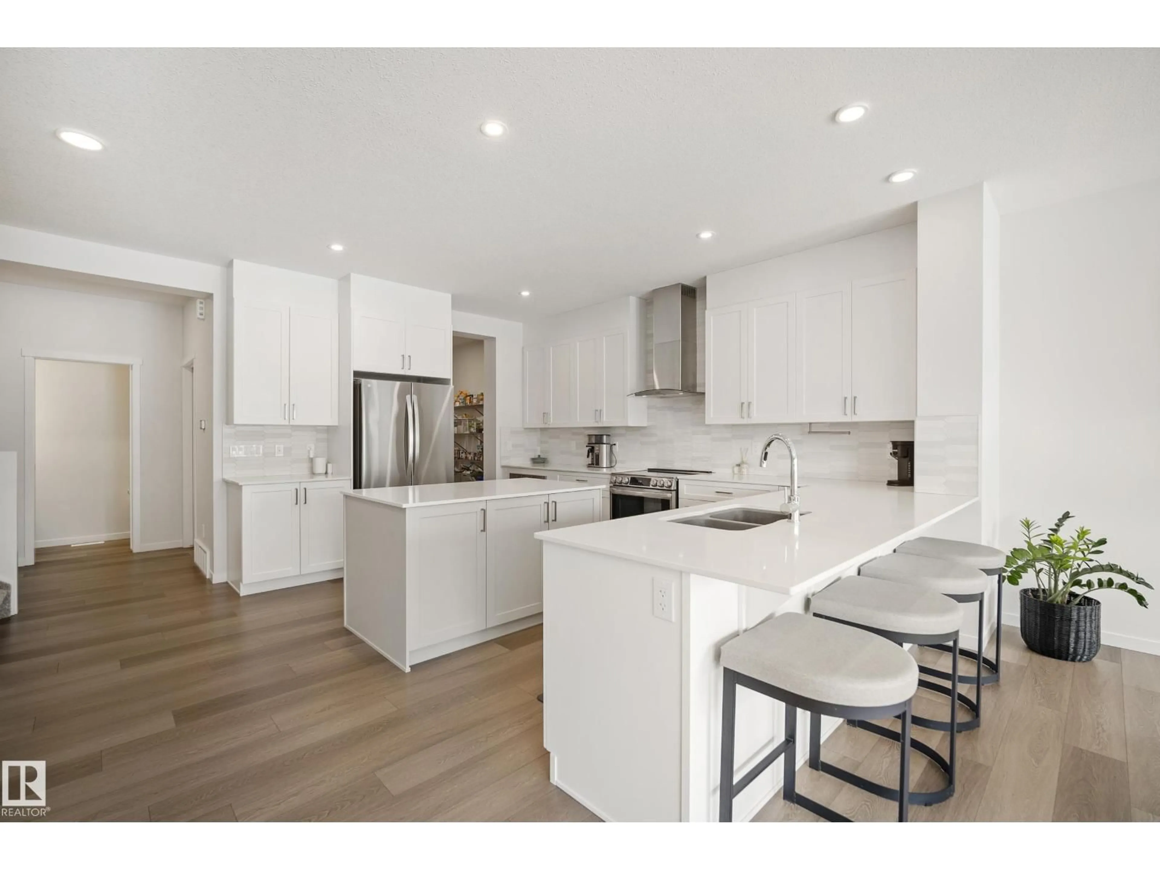 Open concept kitchen, unknown for 24 ROSEWOOD WY, St. Albert Alberta T8N7Y8