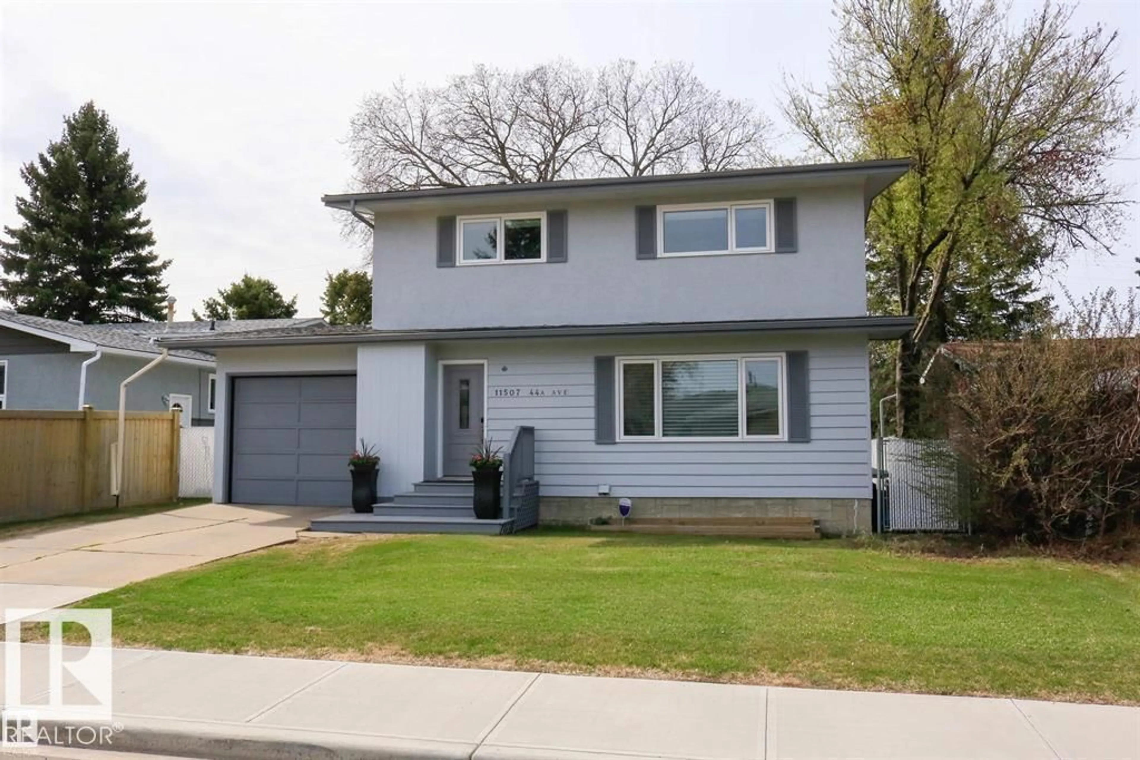 Home with vinyl exterior material, street for NW - 11507 44A AV, Edmonton Alberta T6J1A2