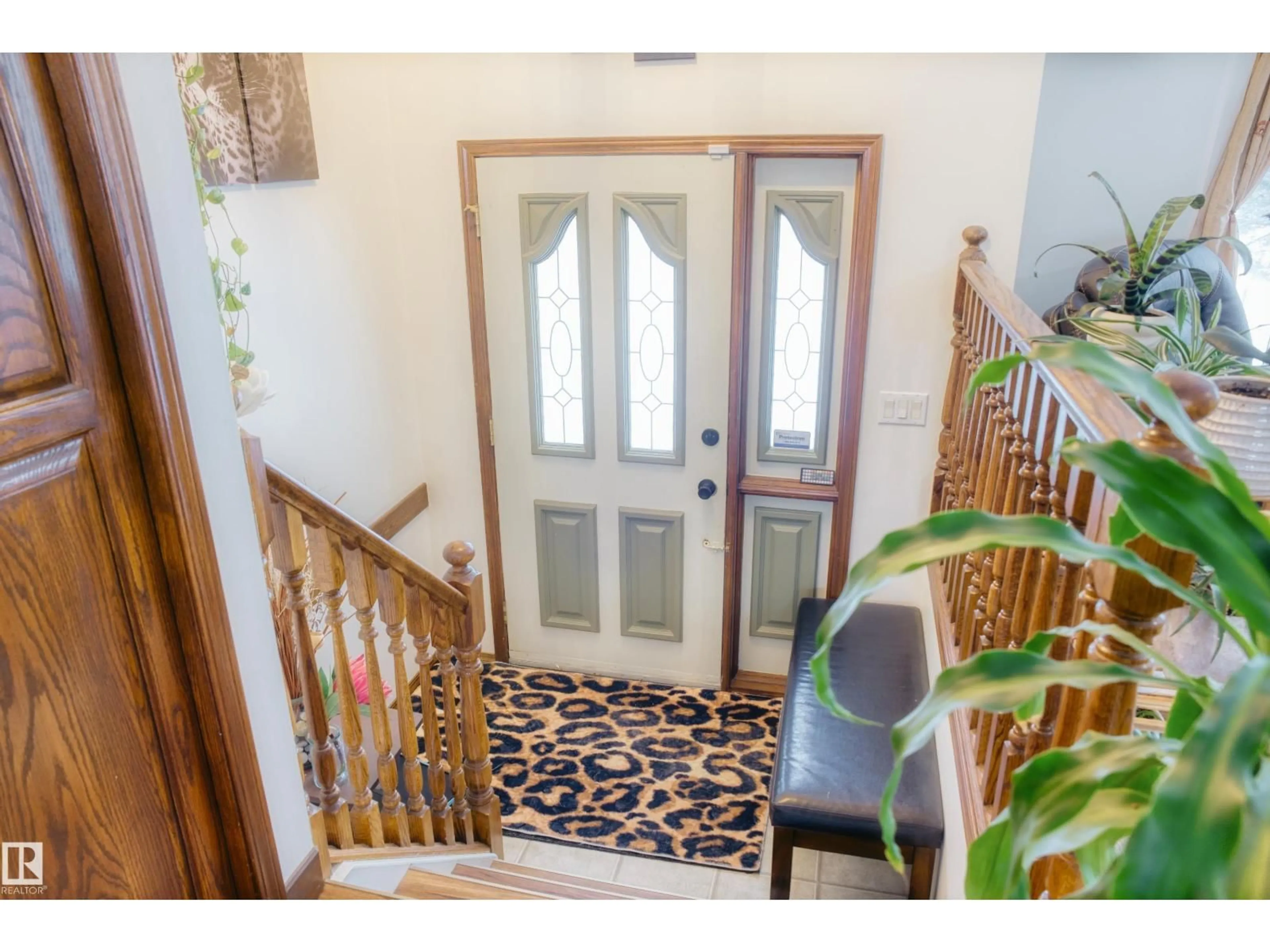 Indoor entryway for 4311 49 AV, Barrhead Alberta T7N1J4