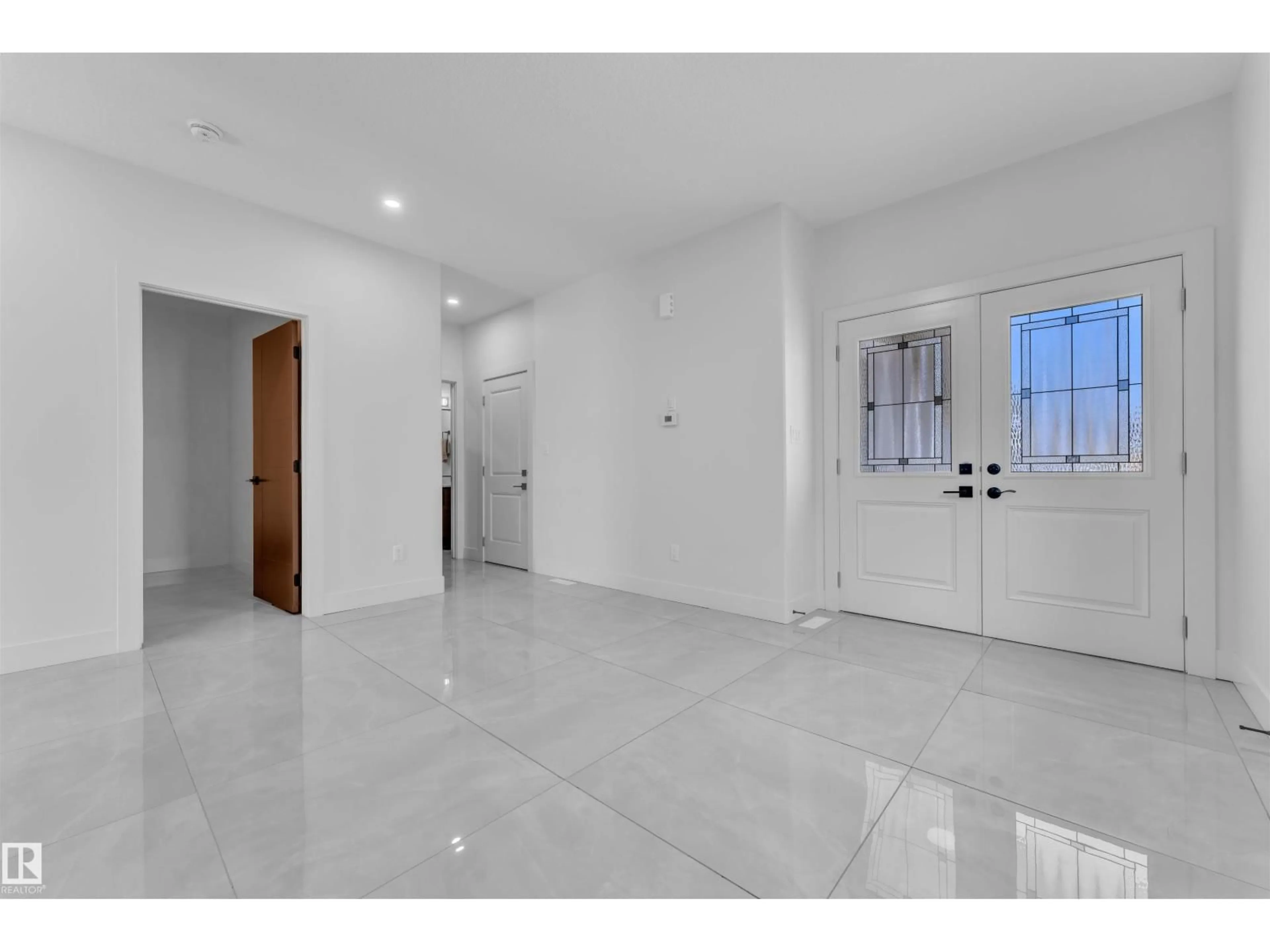 Unknown for NE - 6008 19 ST, Rural Leduc County Alberta T4X3C4