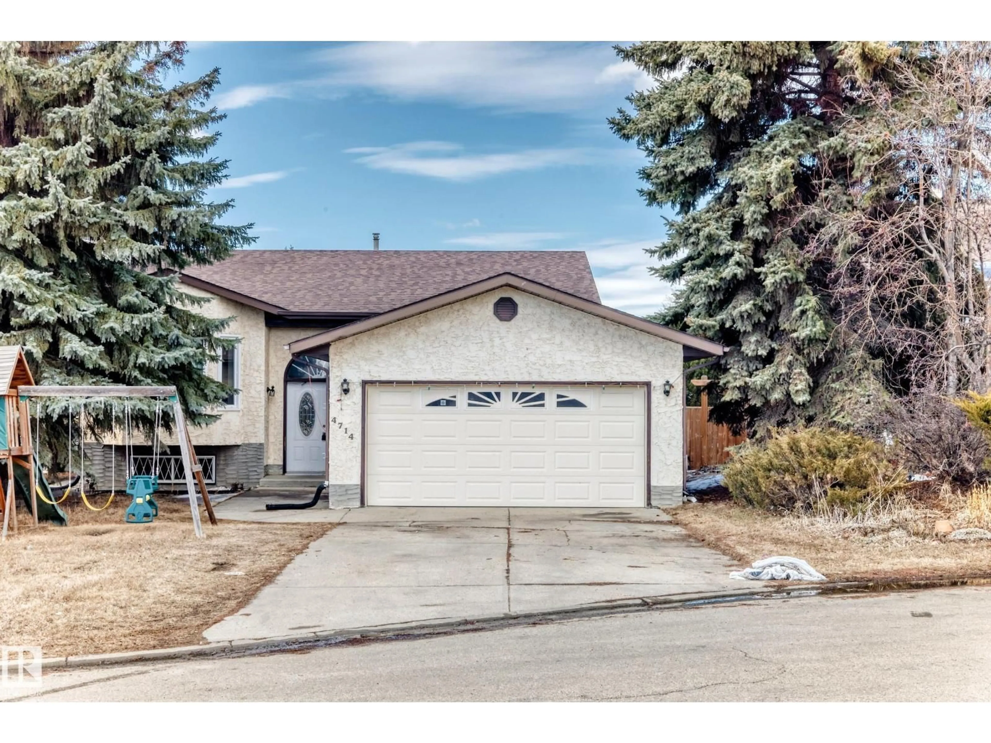 Unknown for 4714 26 AV, Edmonton Alberta T6L1J1