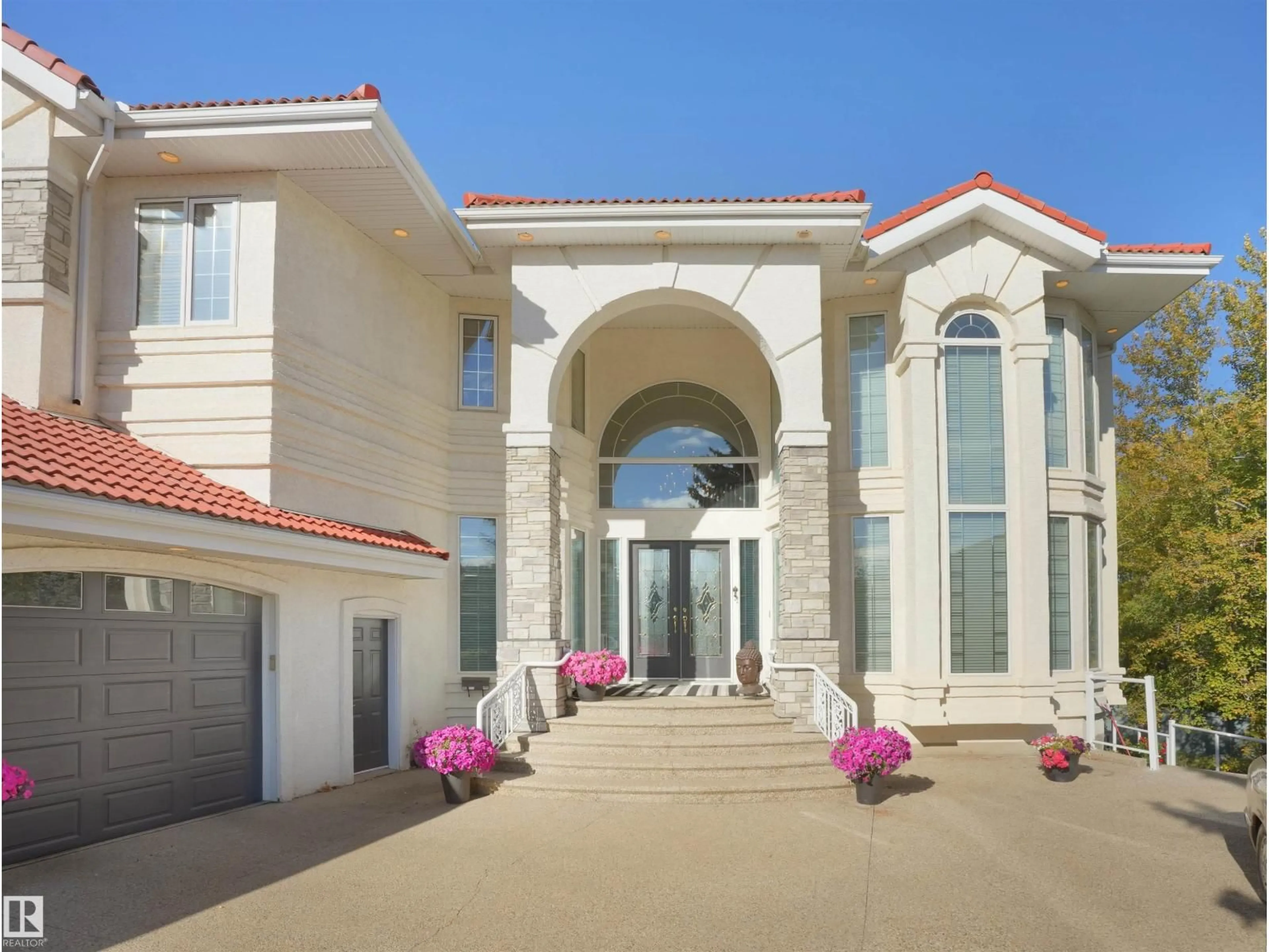 Unknown for 255 WILSON LANE LN, Edmonton Alberta T6M2K8