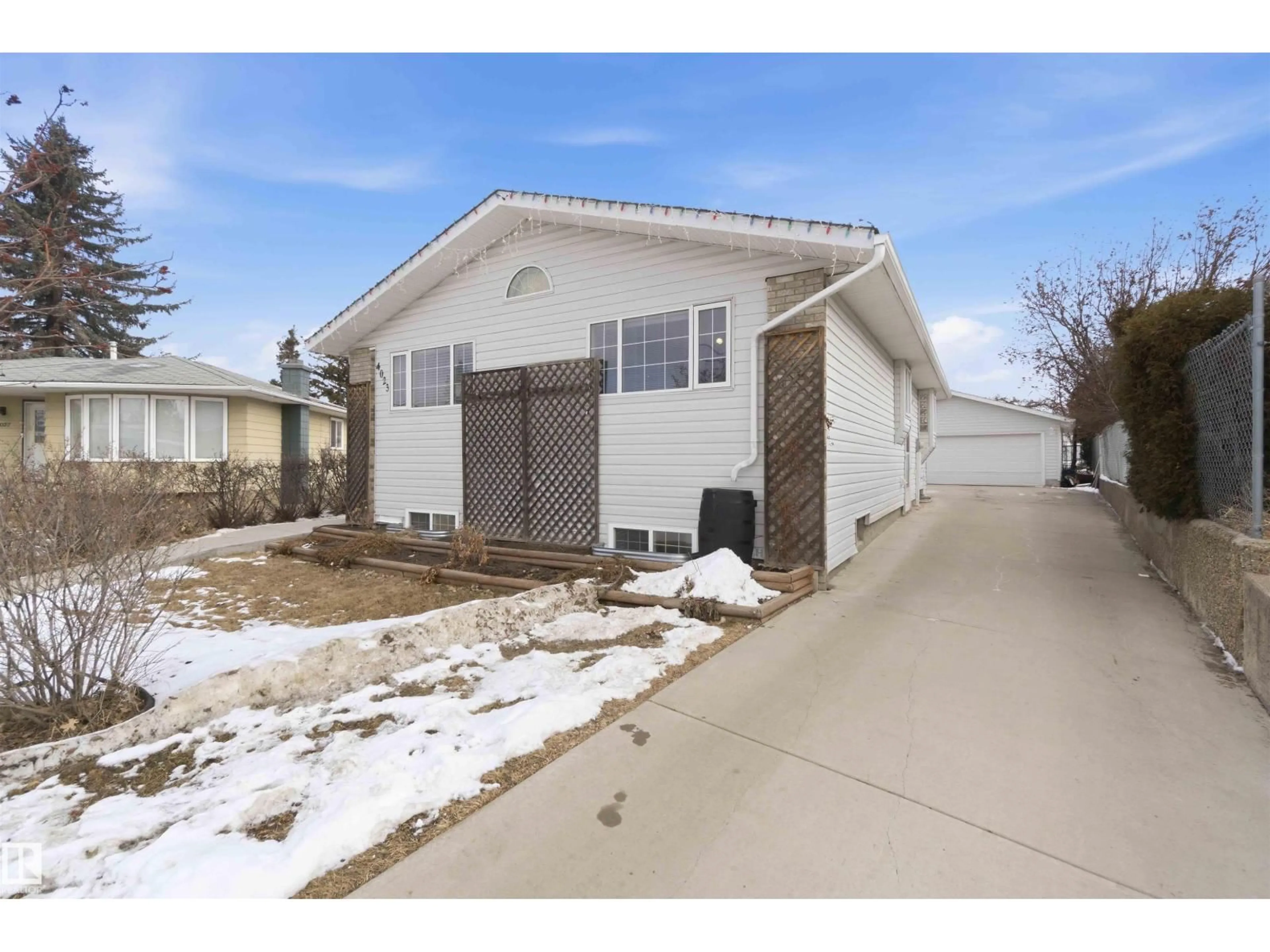 Unknown for 4023 86 ST, Edmonton Alberta T6K1H3