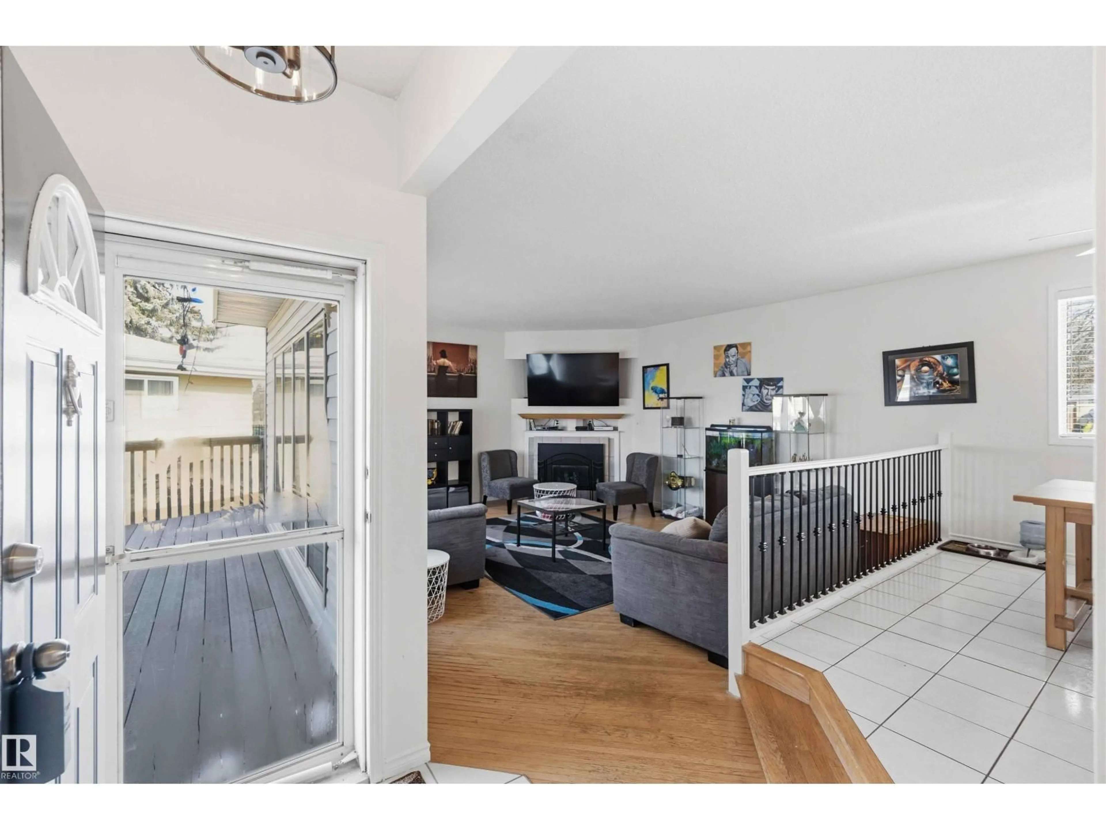 Unknown for 4023 86 ST, Edmonton Alberta T6K1H3