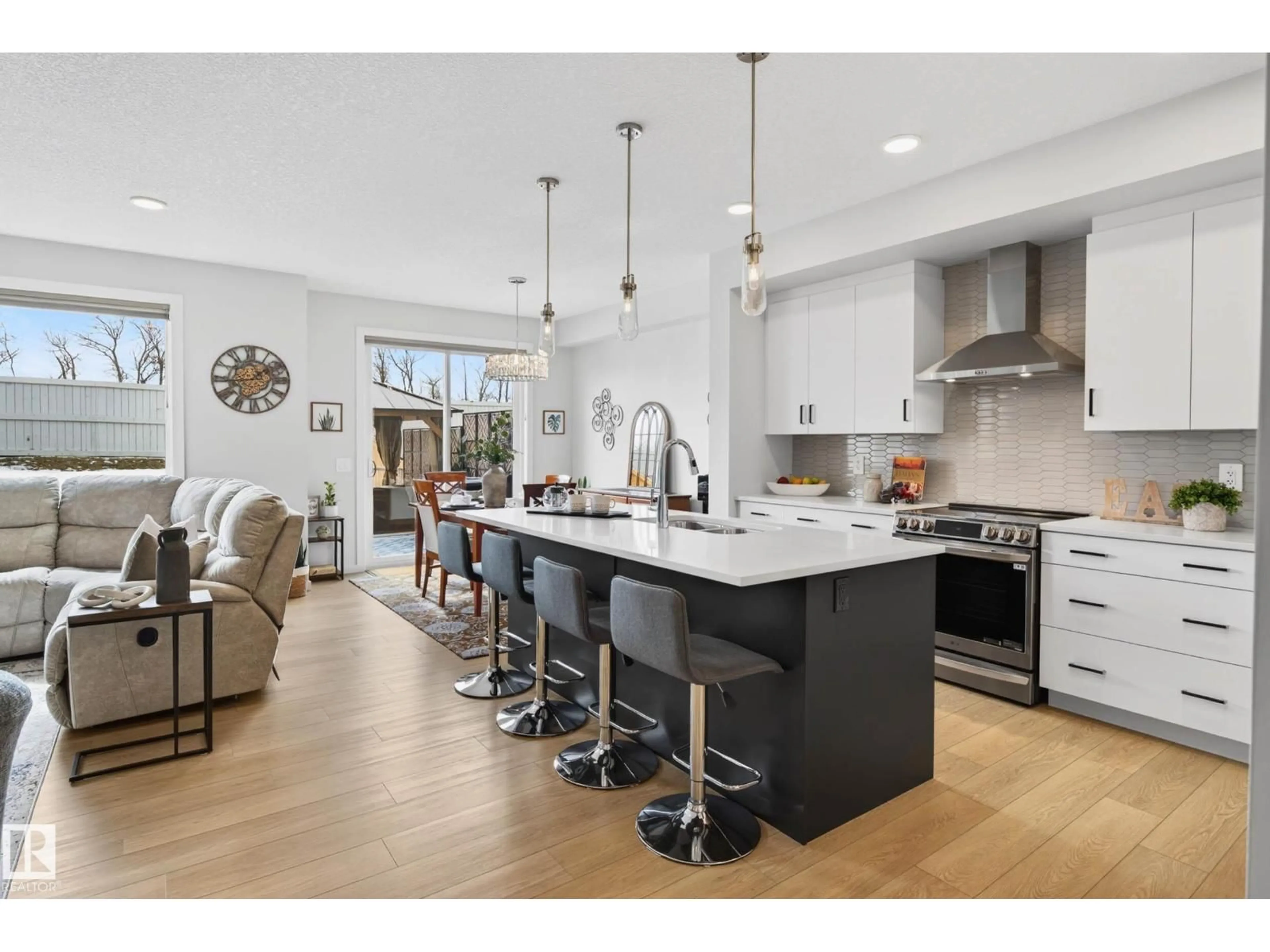 Open concept kitchen, unknown for 139 STONEHOUSE WY, Leduc Alberta T9E1R1