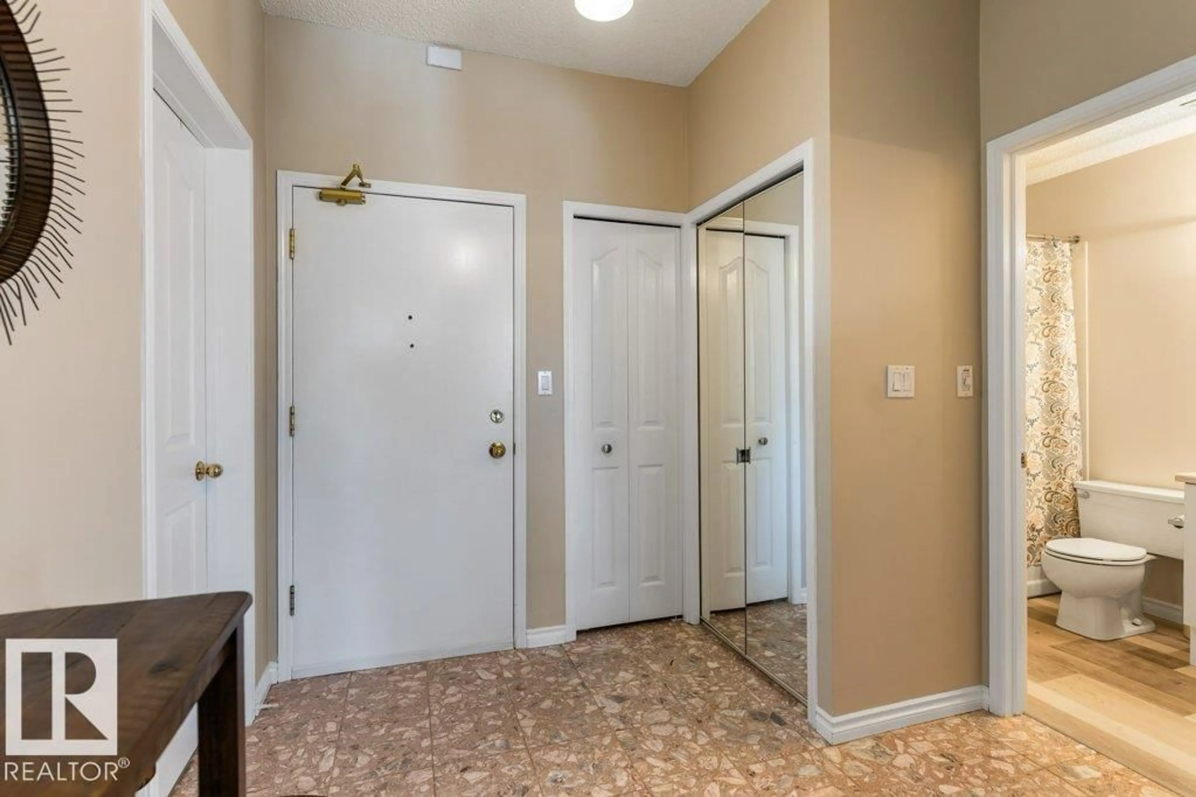 Indoor entryway for #203 - 15499 CASTLE DOWNS RD, Edmonton Alberta T5X5Y3
