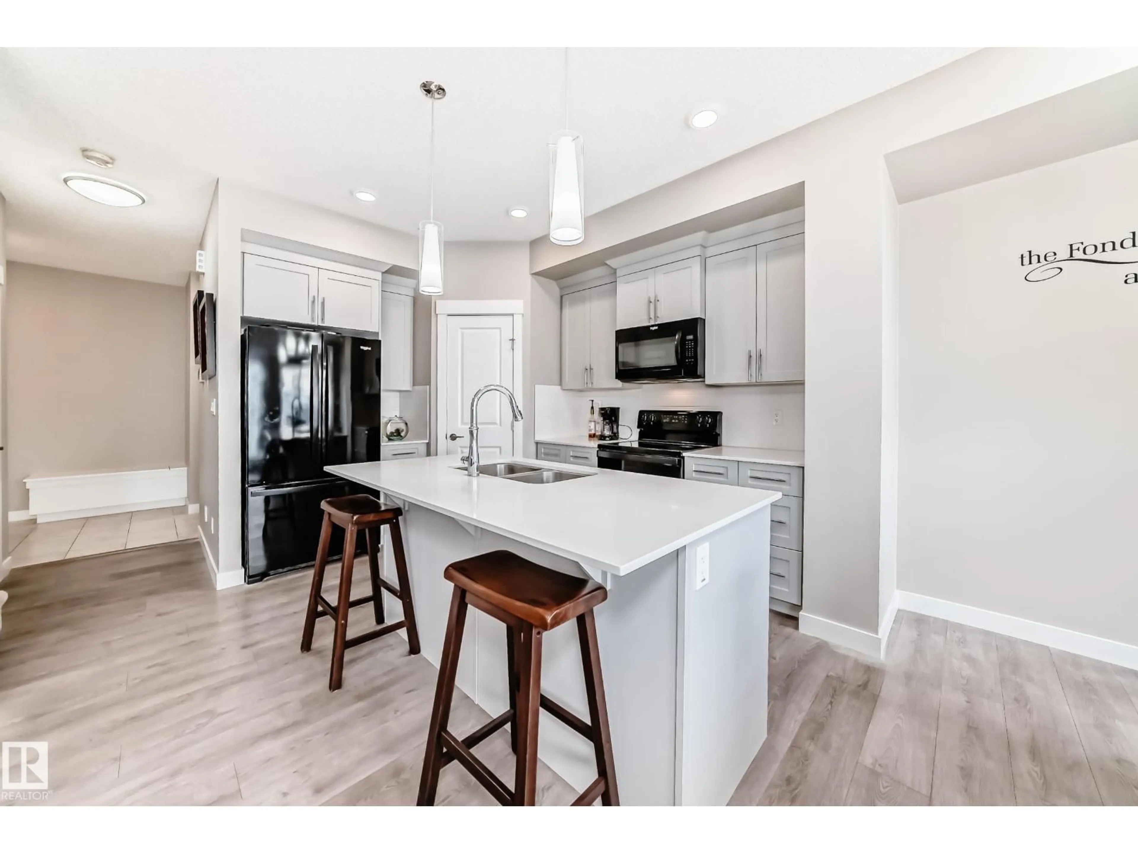 Open concept kitchen, unknown for 48 GLADSTONE BN, Spruce Grove Alberta T7X0Z6