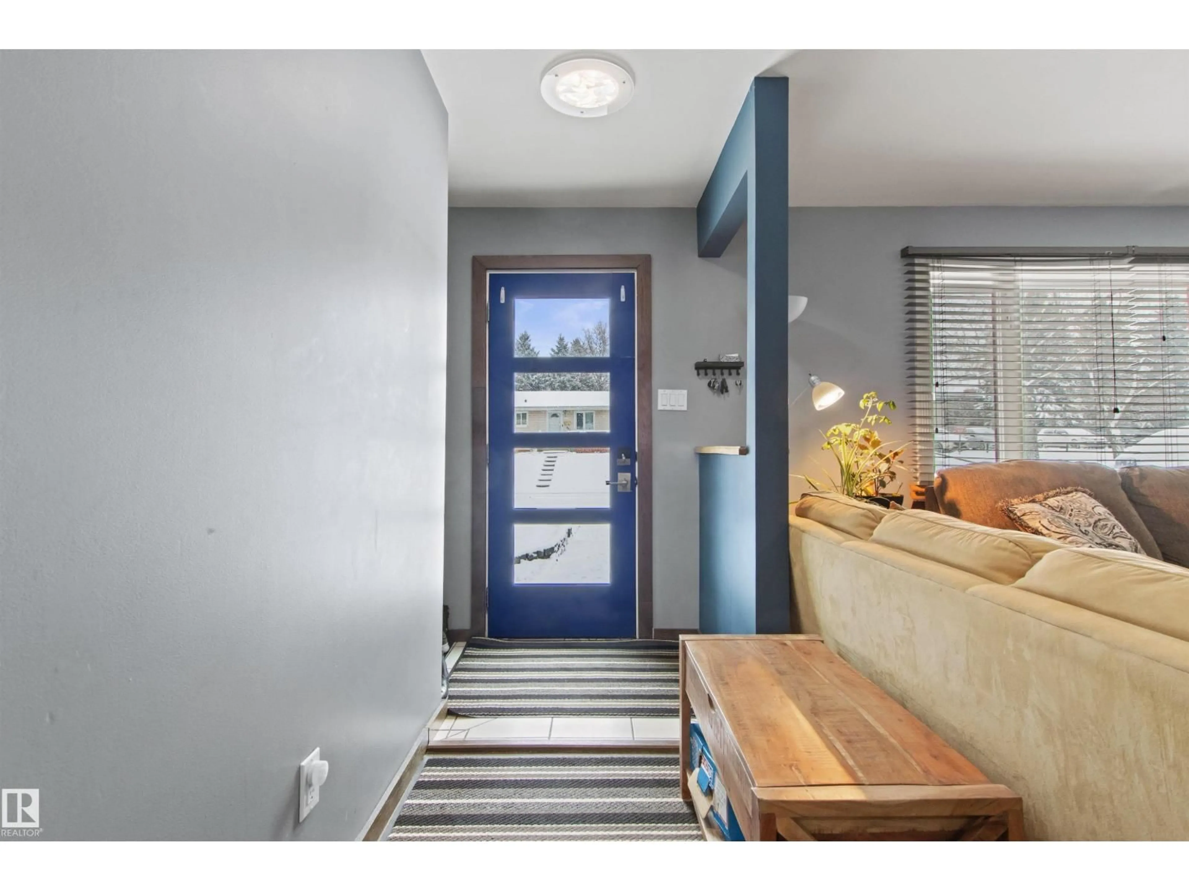 Indoor entryway for 290 CONIFER ST, Sherwood Park Alberta T8A1M3