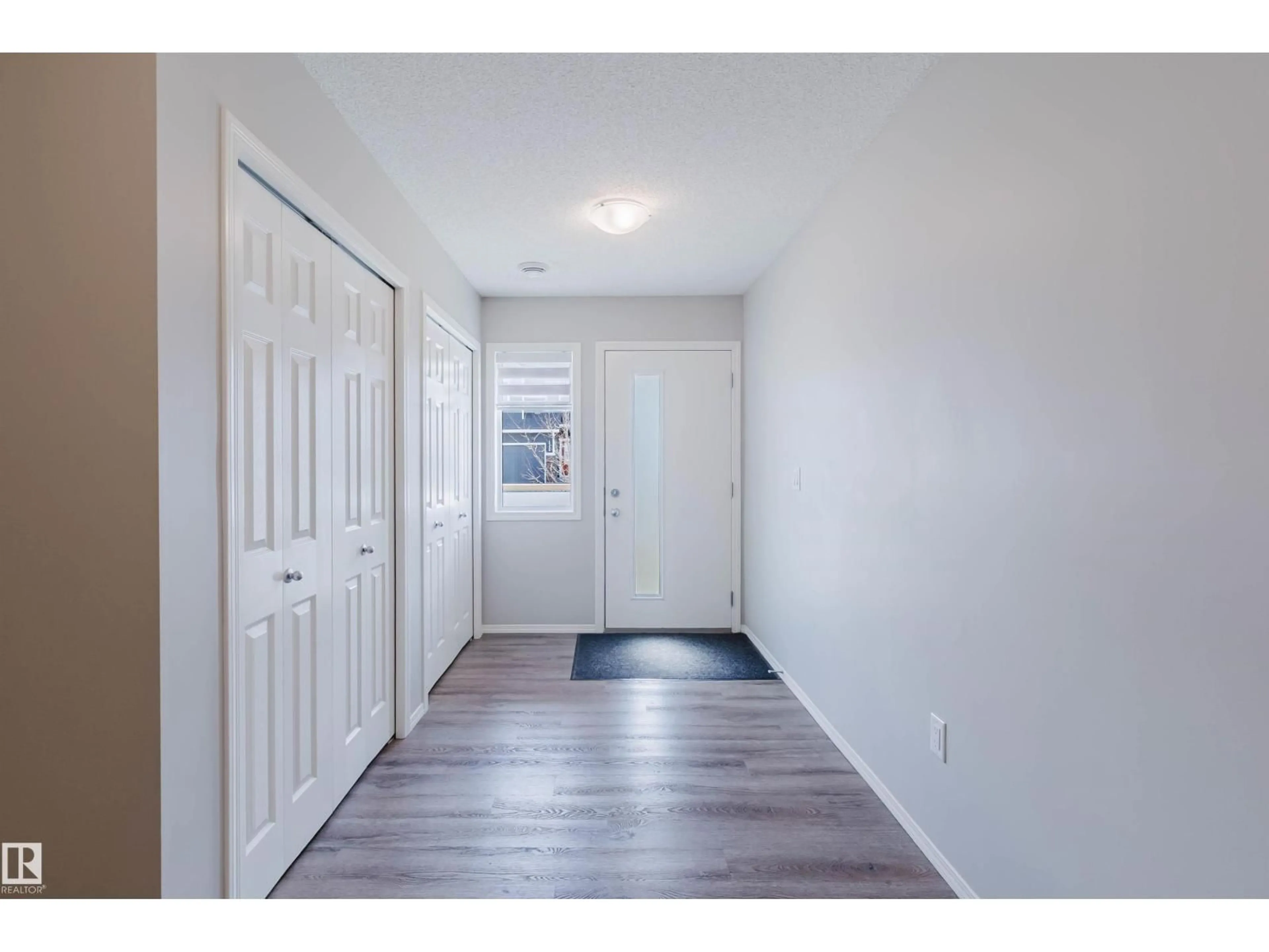 Indoor entryway for SW - 17268 9B AV, Edmonton Alberta T6W3V5