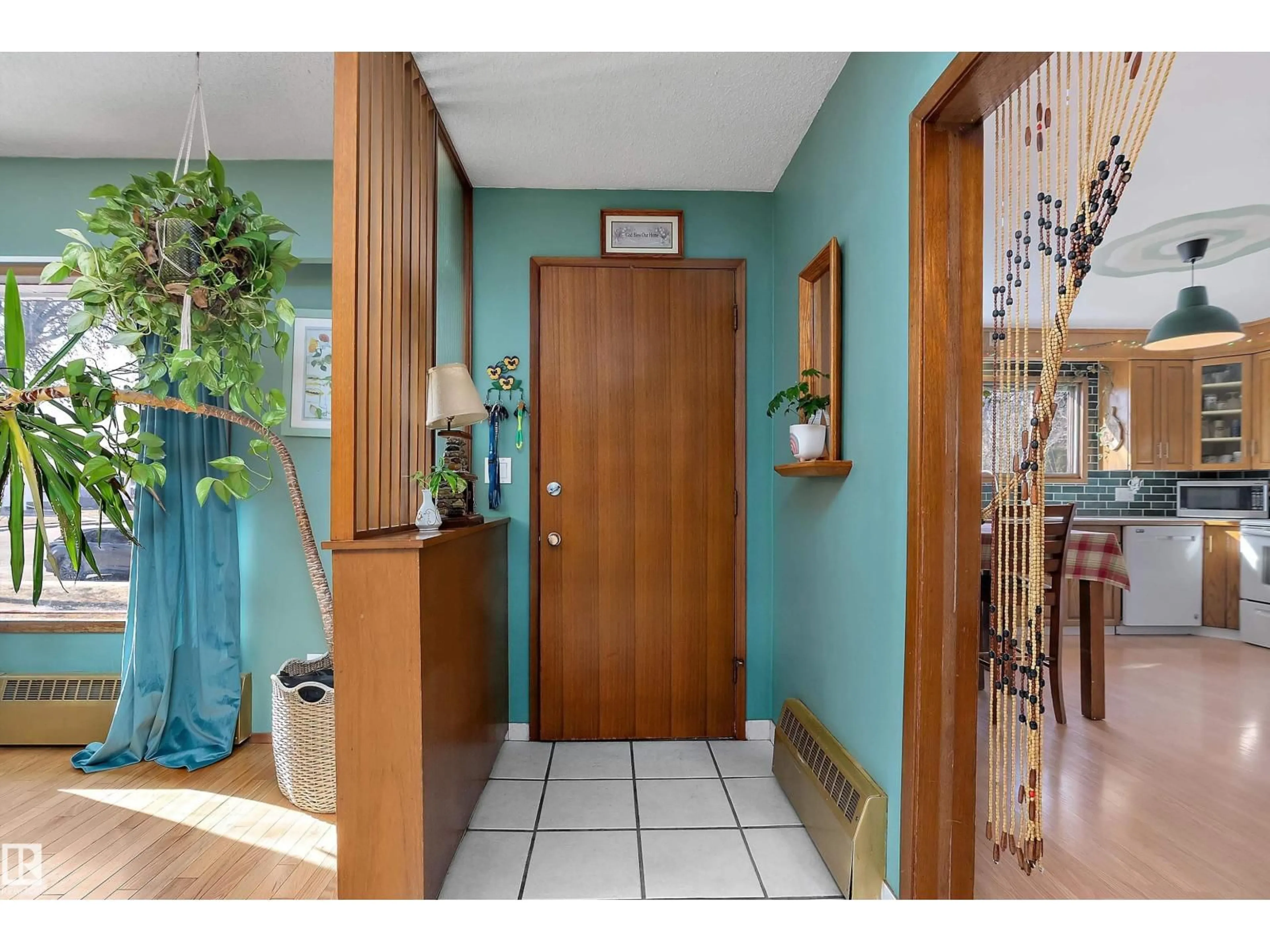 Indoor entryway for 4710 54 AV, Wetaskiwin Alberta T9A0Z6