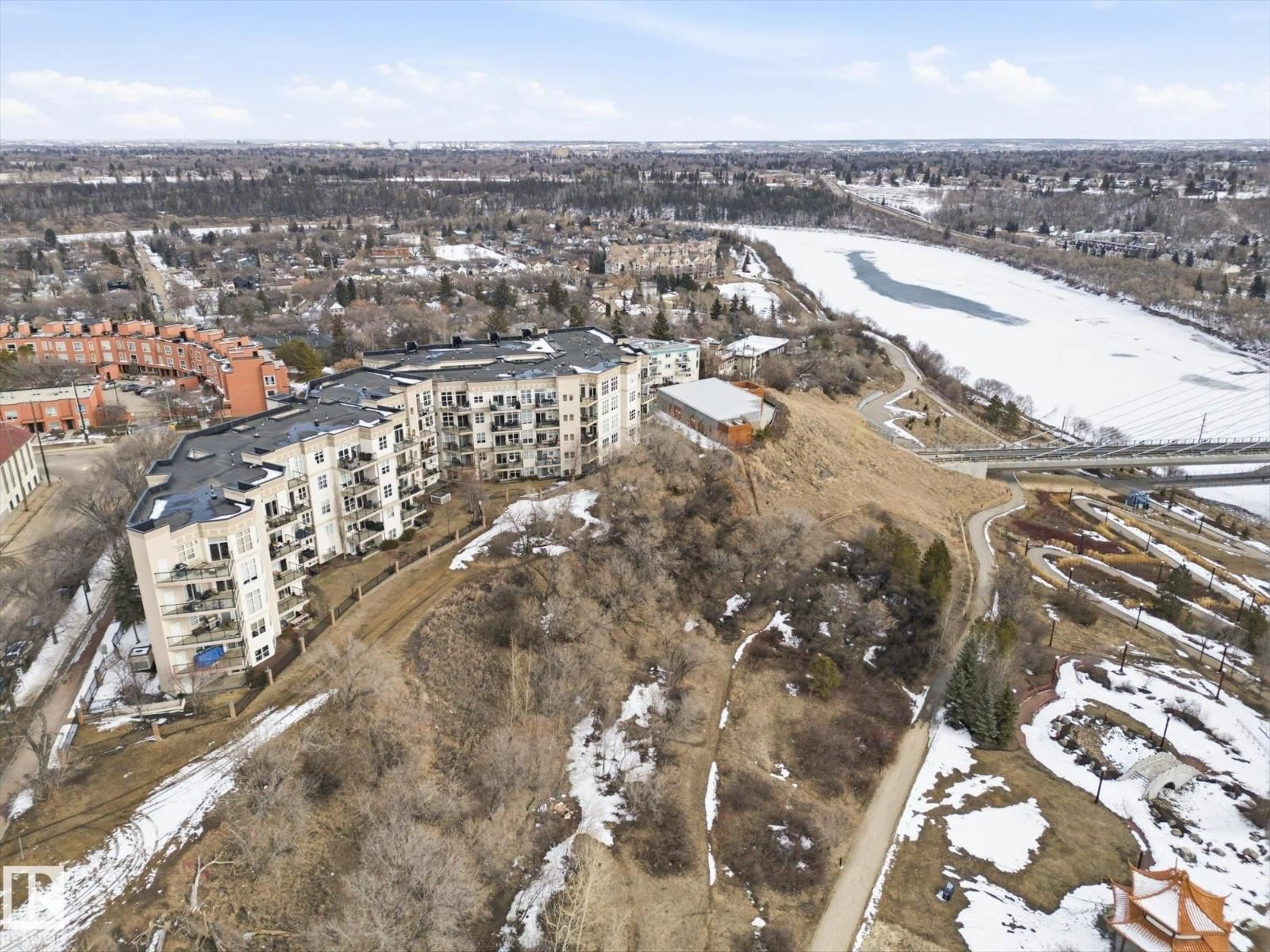 A pic from outside/outdoor area/front of a property/back of a property/a pic from drone, water/lake/river/ocean view for #514 - 9507 101 AV, Edmonton Alberta T6H4R1