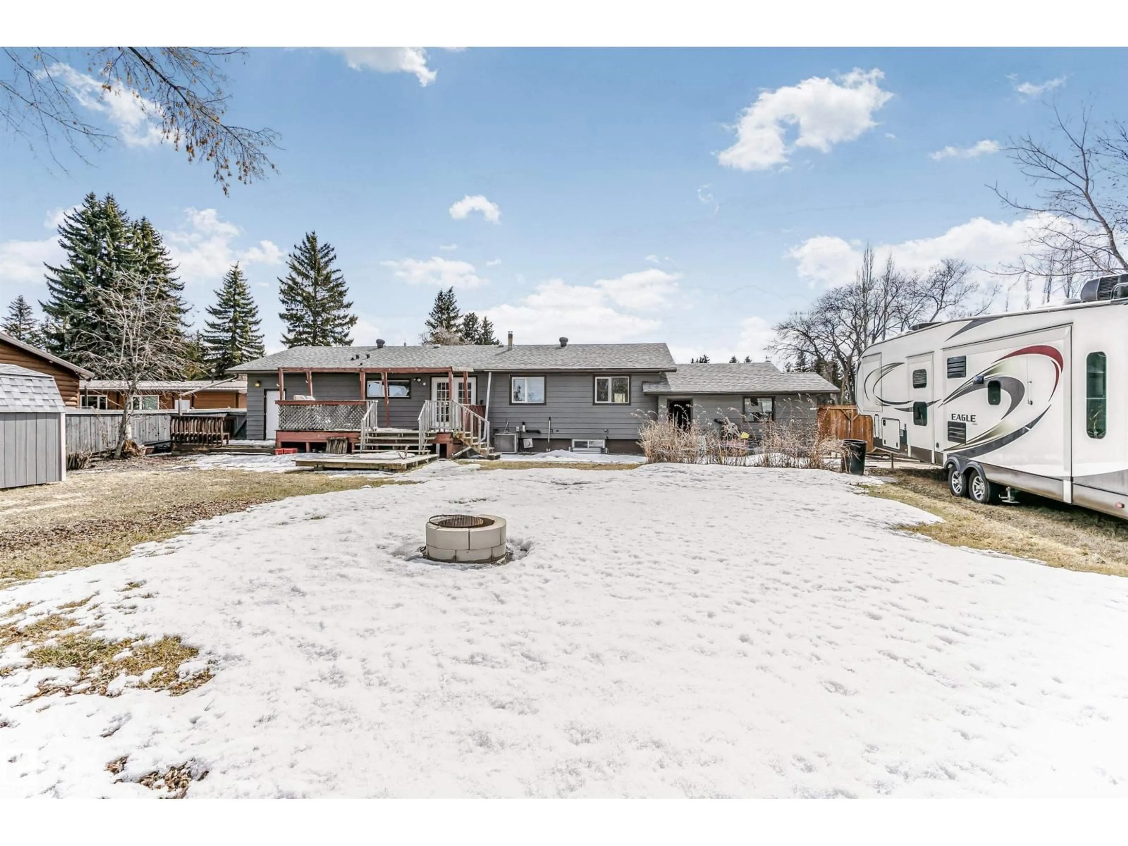 A pic from outside/outdoor area/front of a property/back of a property/a pic from drone, street for 3 GOSSET PL, Spruce Grove Alberta T7X0J5