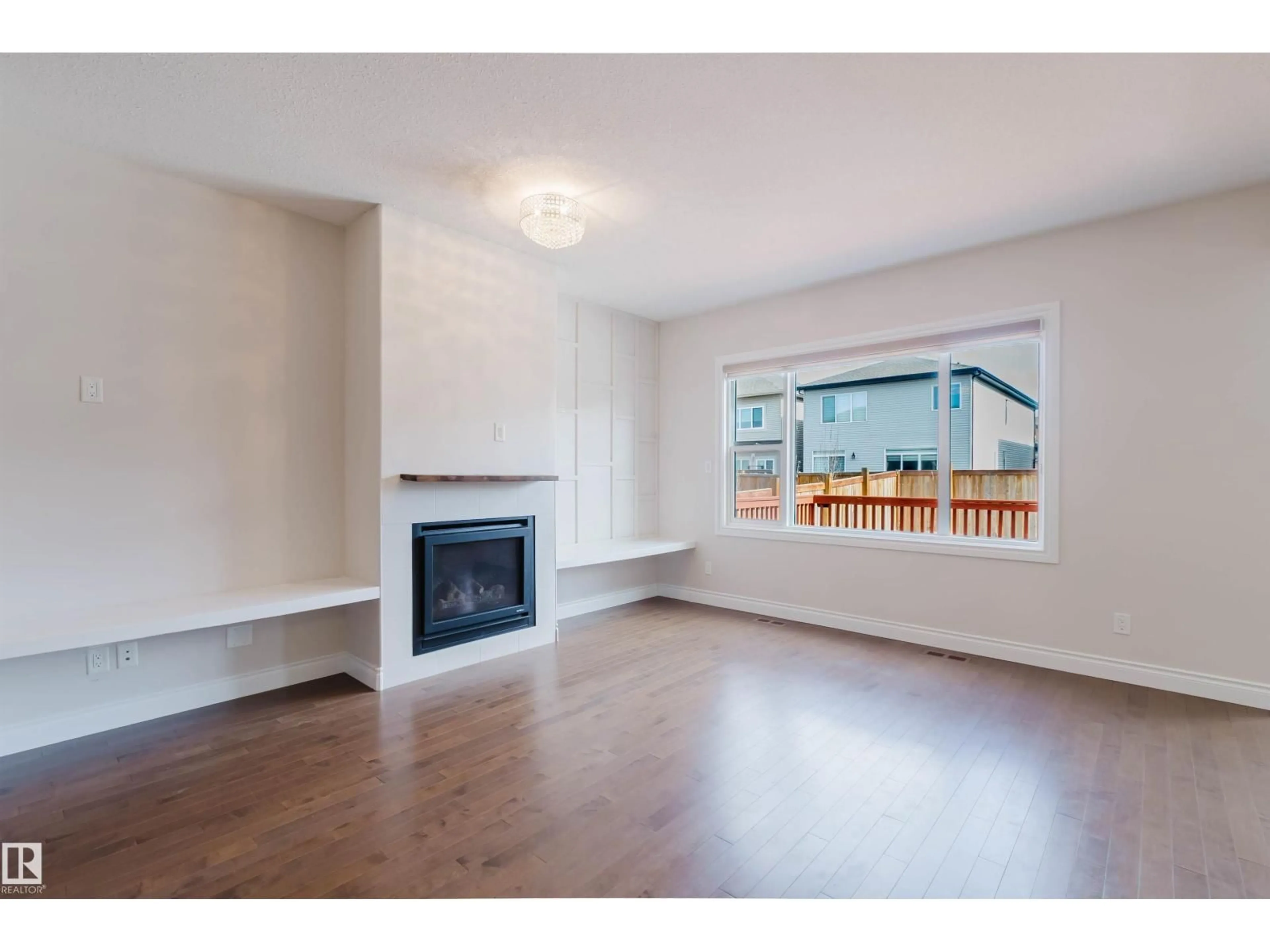 A pic of a room for 4875 WRIGHT DR, Edmonton Alberta T6W3K2
