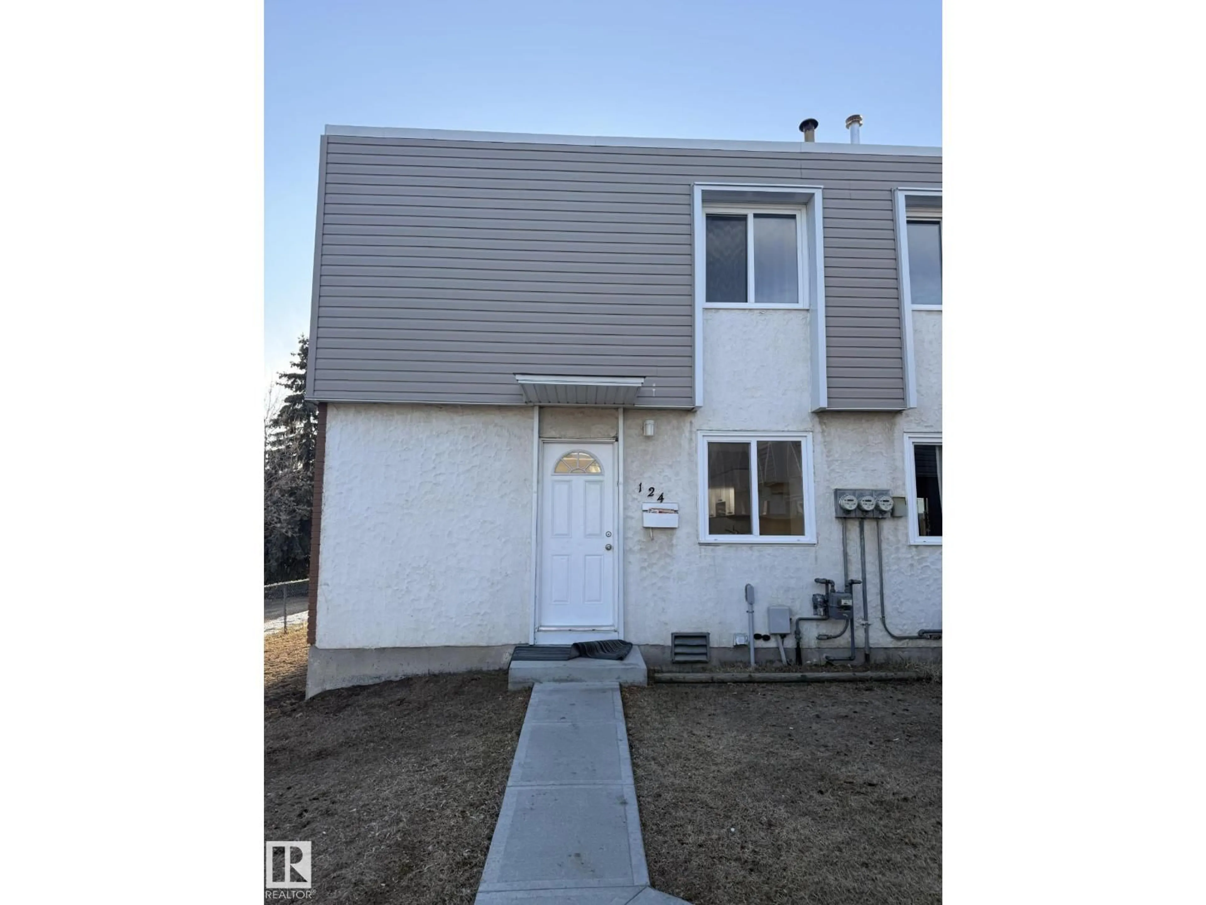 Home with vinyl exterior material, street for 124 CORNELL CT, Edmonton Alberta T5C3C3