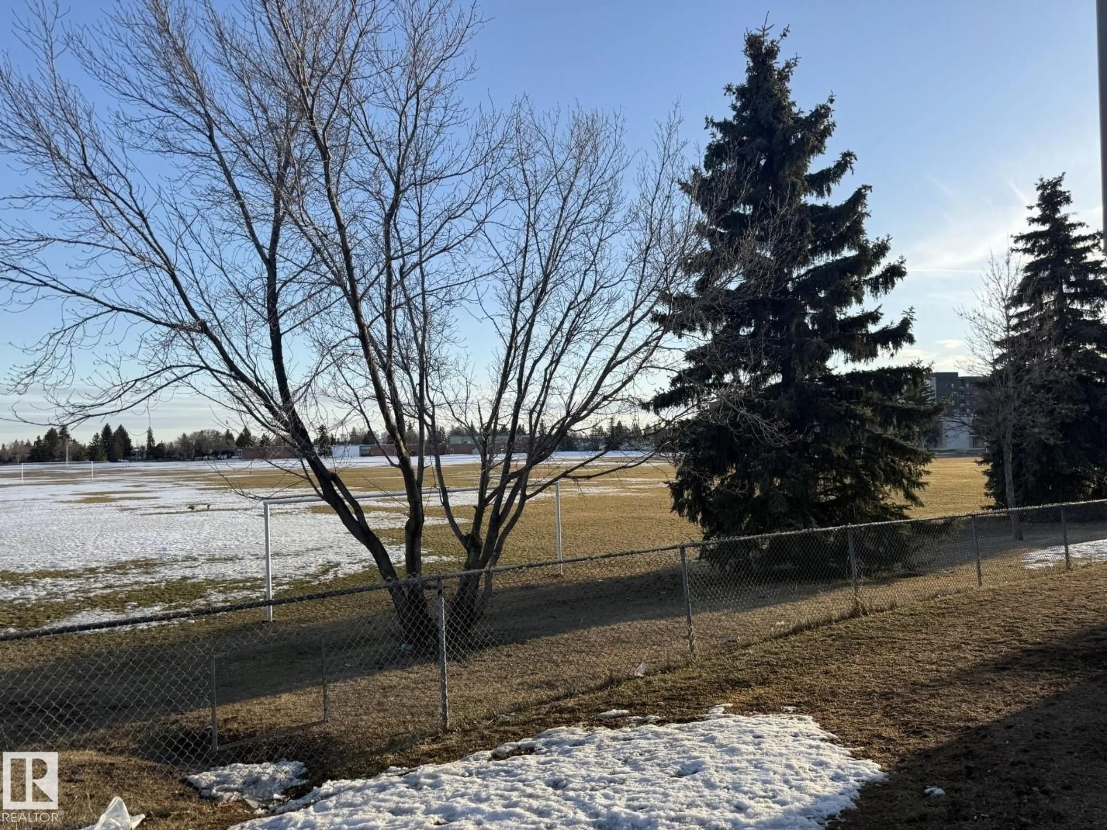 A pic from outside/outdoor area/front of a property/back of a property/a pic from drone, water/lake/river/ocean view for 124 CORNELL CT, Edmonton Alberta T5C3C3