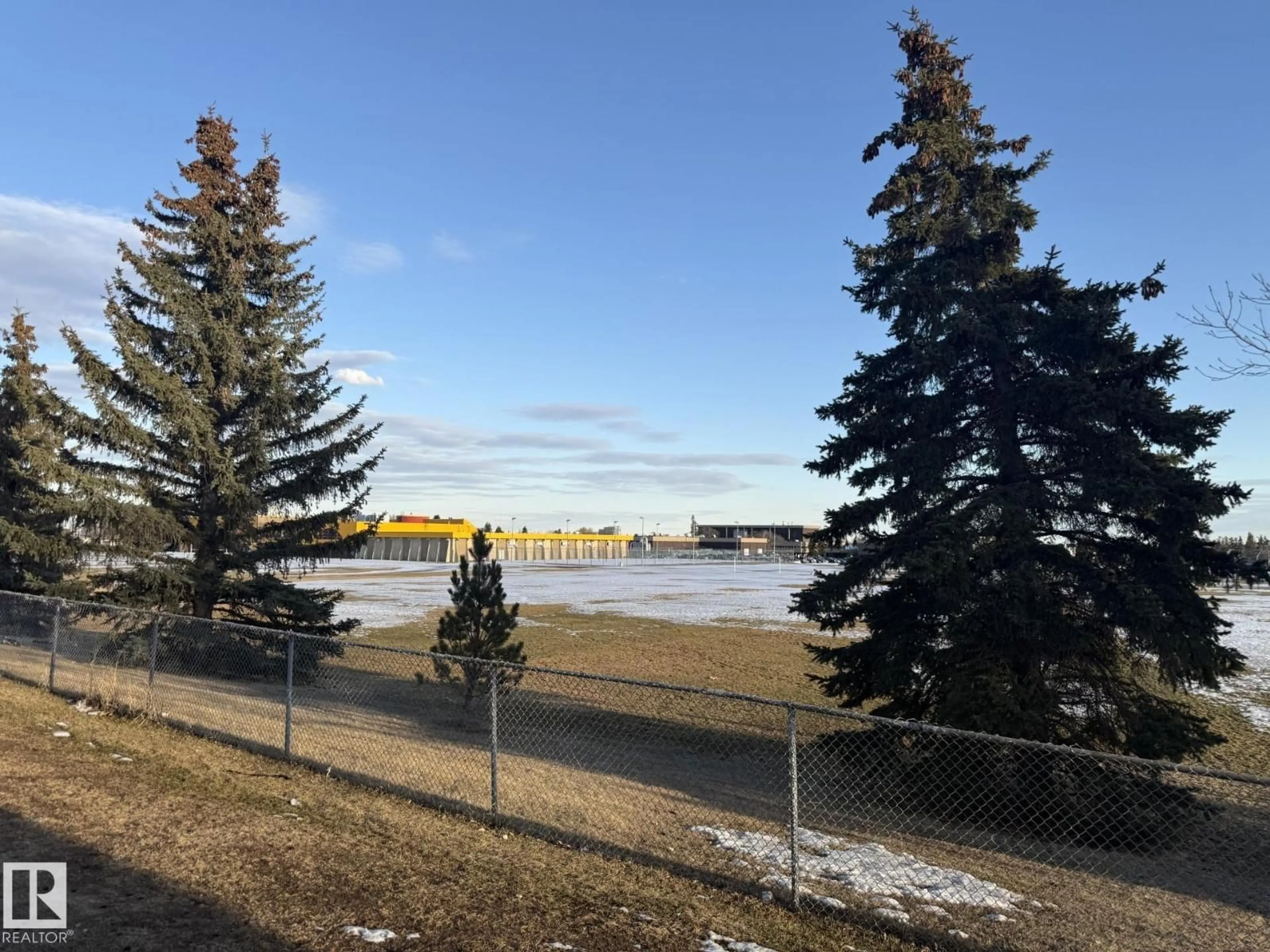 A pic from outside/outdoor area/front of a property/back of a property/a pic from drone, water/lake/river/ocean view for 124 CORNELL CT, Edmonton Alberta T5C3C3