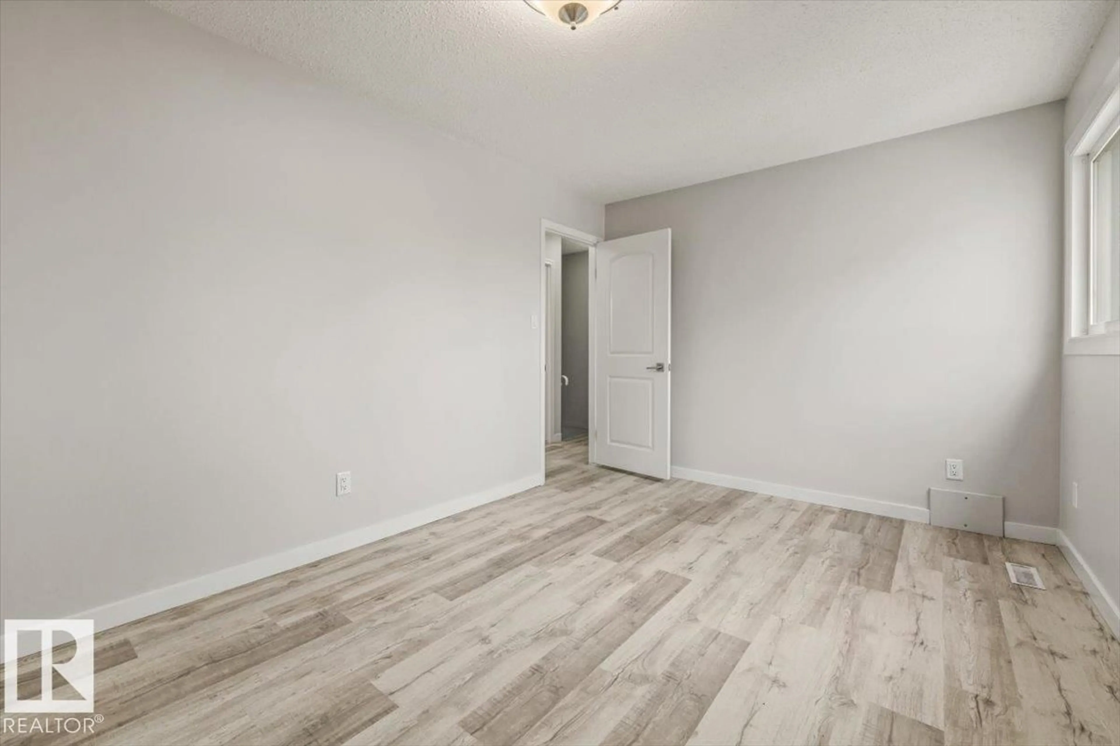 A pic of a room for 12C CASTLE TC, Edmonton Alberta T5X2E6