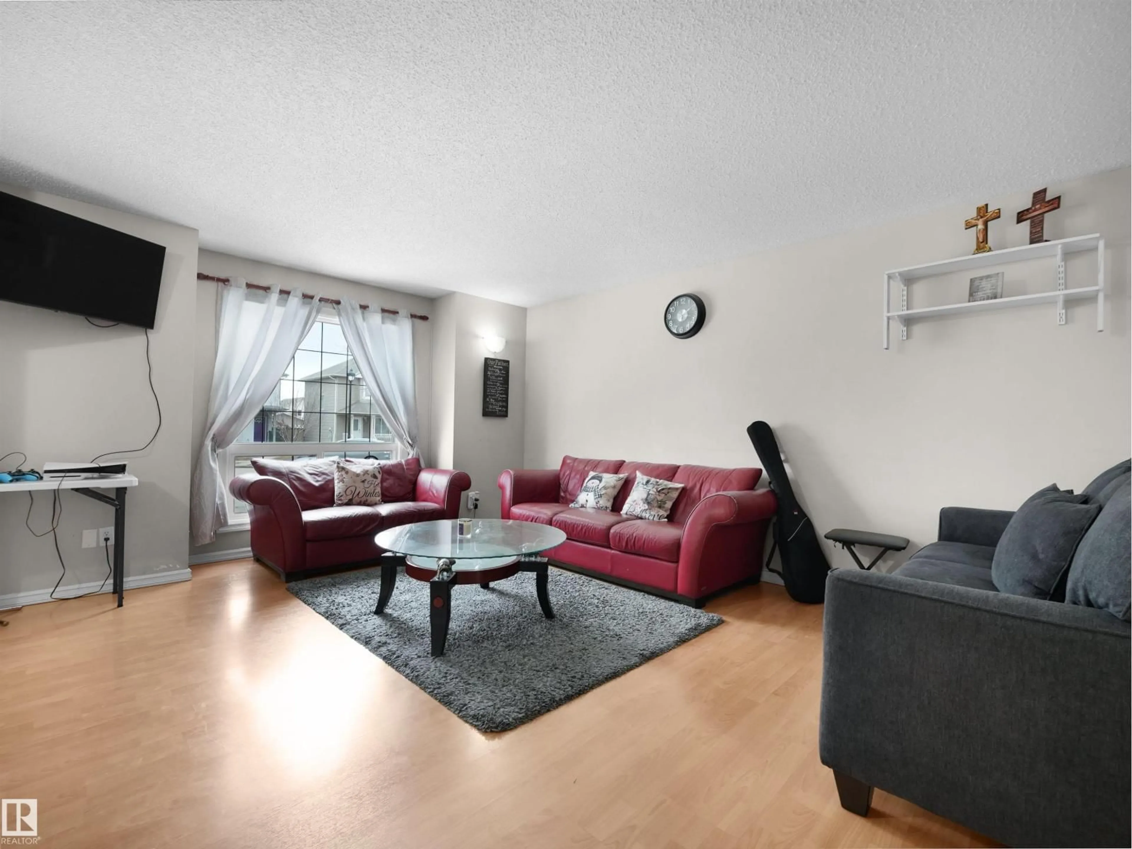 Living room with furniture, unknown for 21379 89 AV, Edmonton Alberta T5T6V3