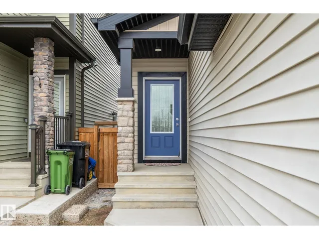 5164 LARK CRESCENT, Edmonton 5