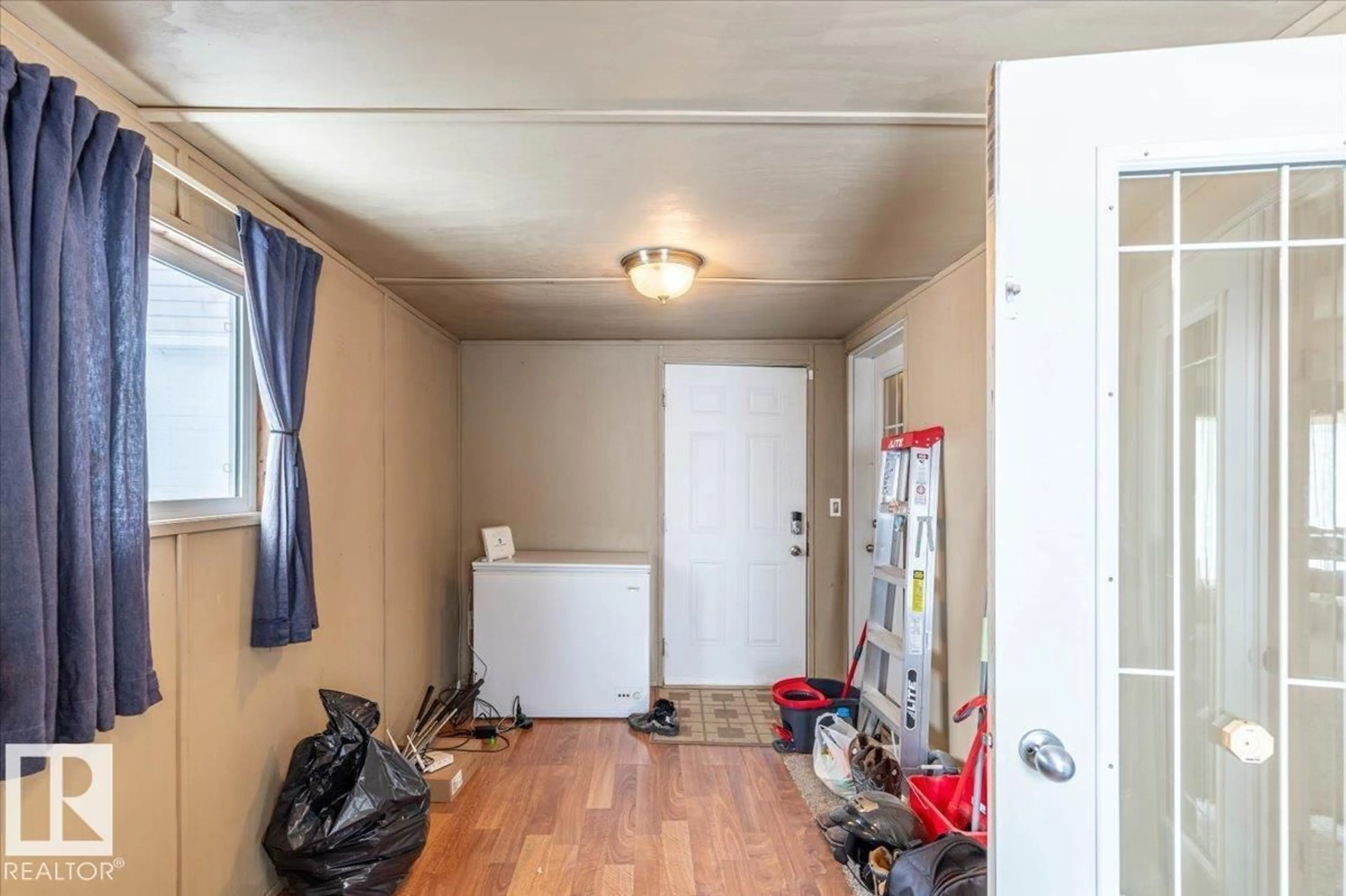 Unknown for 6 WOODCROFT PL, Warburg Alberta T0C2T0