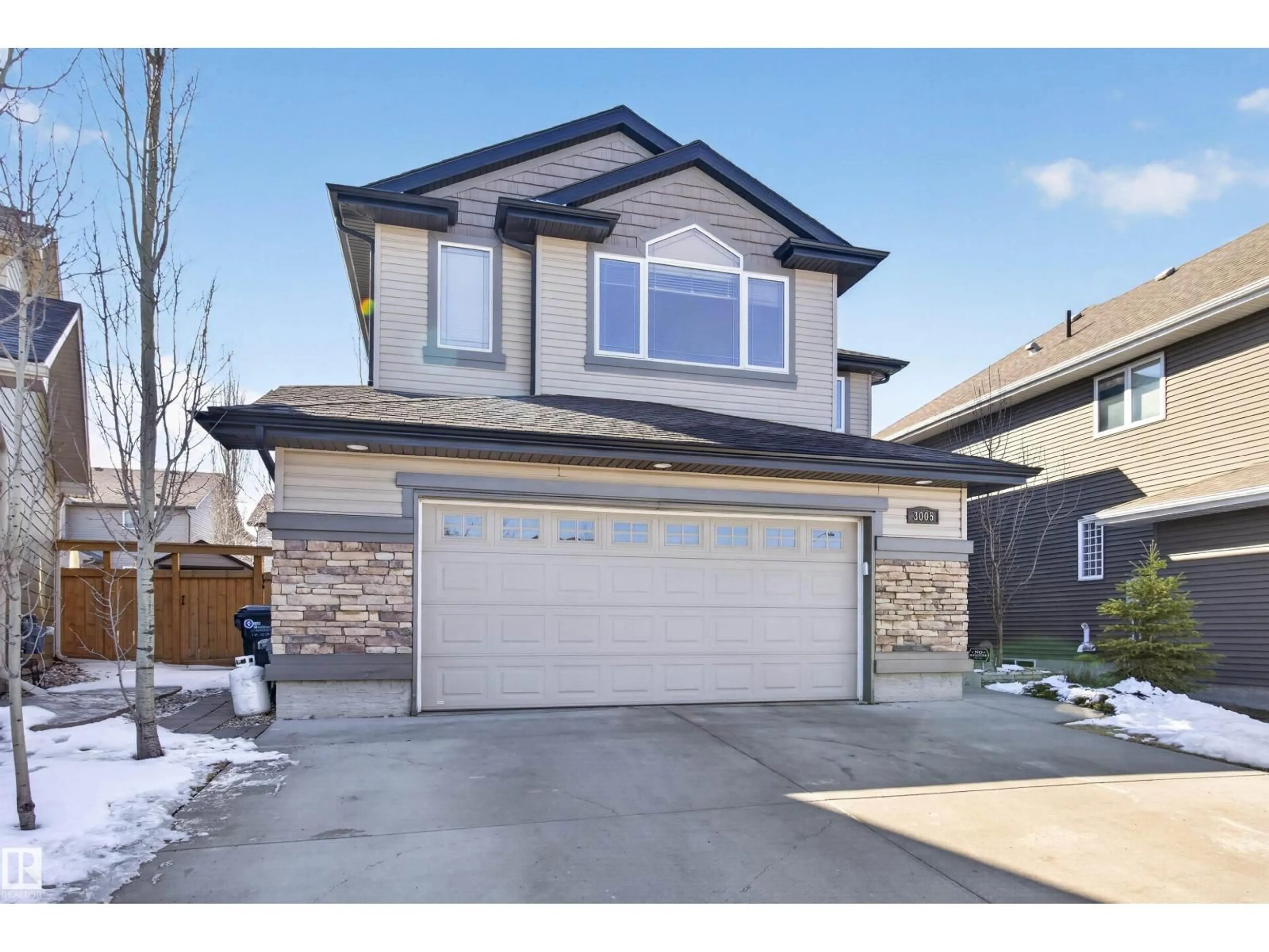 Home with vinyl exterior material, street for 3005 CHRISTOPHER CT, Sherwood Park Alberta T8H0M9