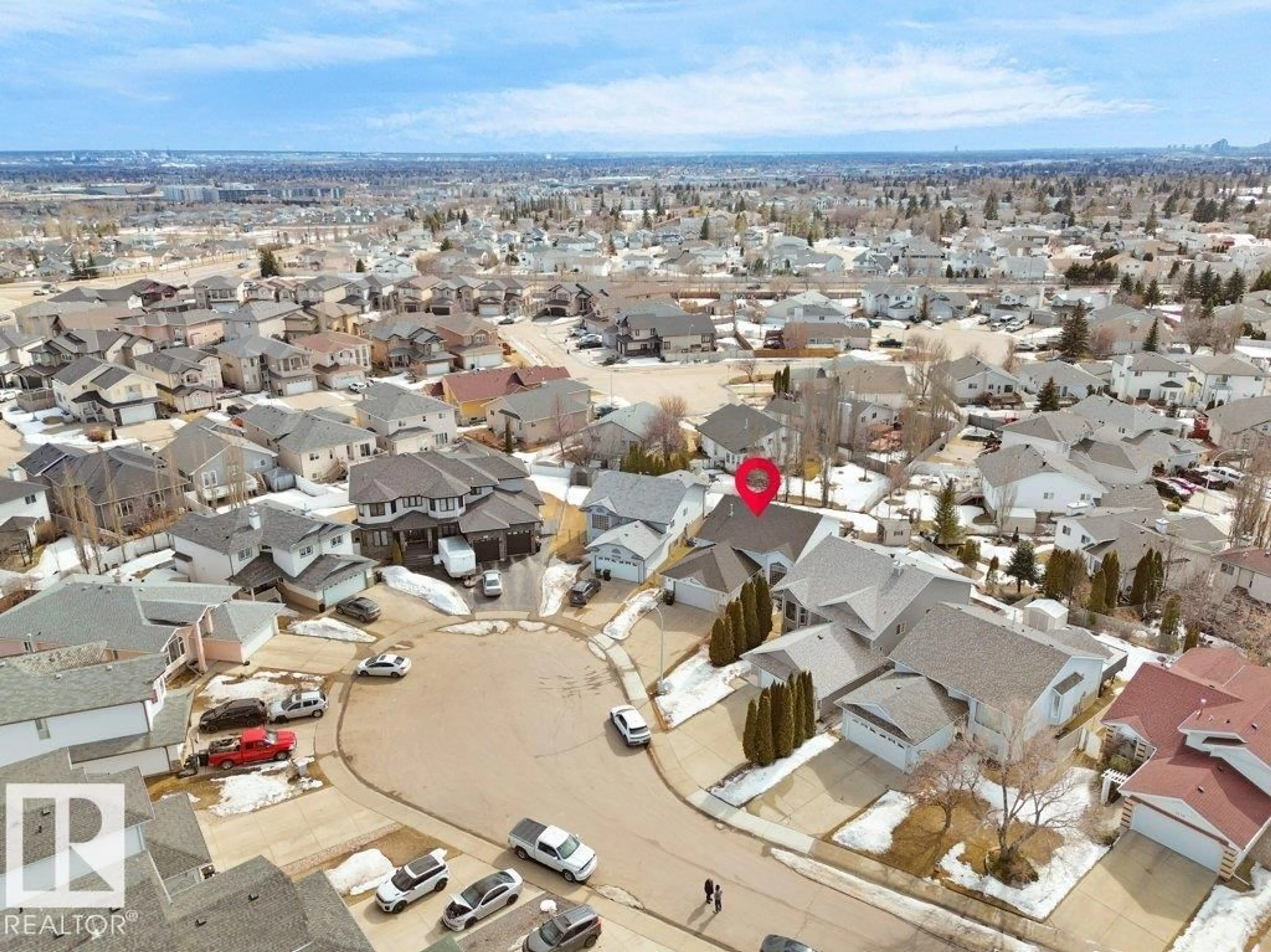 A pic from outside/outdoor area/front of a property/back of a property/a pic from drone, street for NW - 5311 156 AV, Edmonton Alberta T5Y2T3