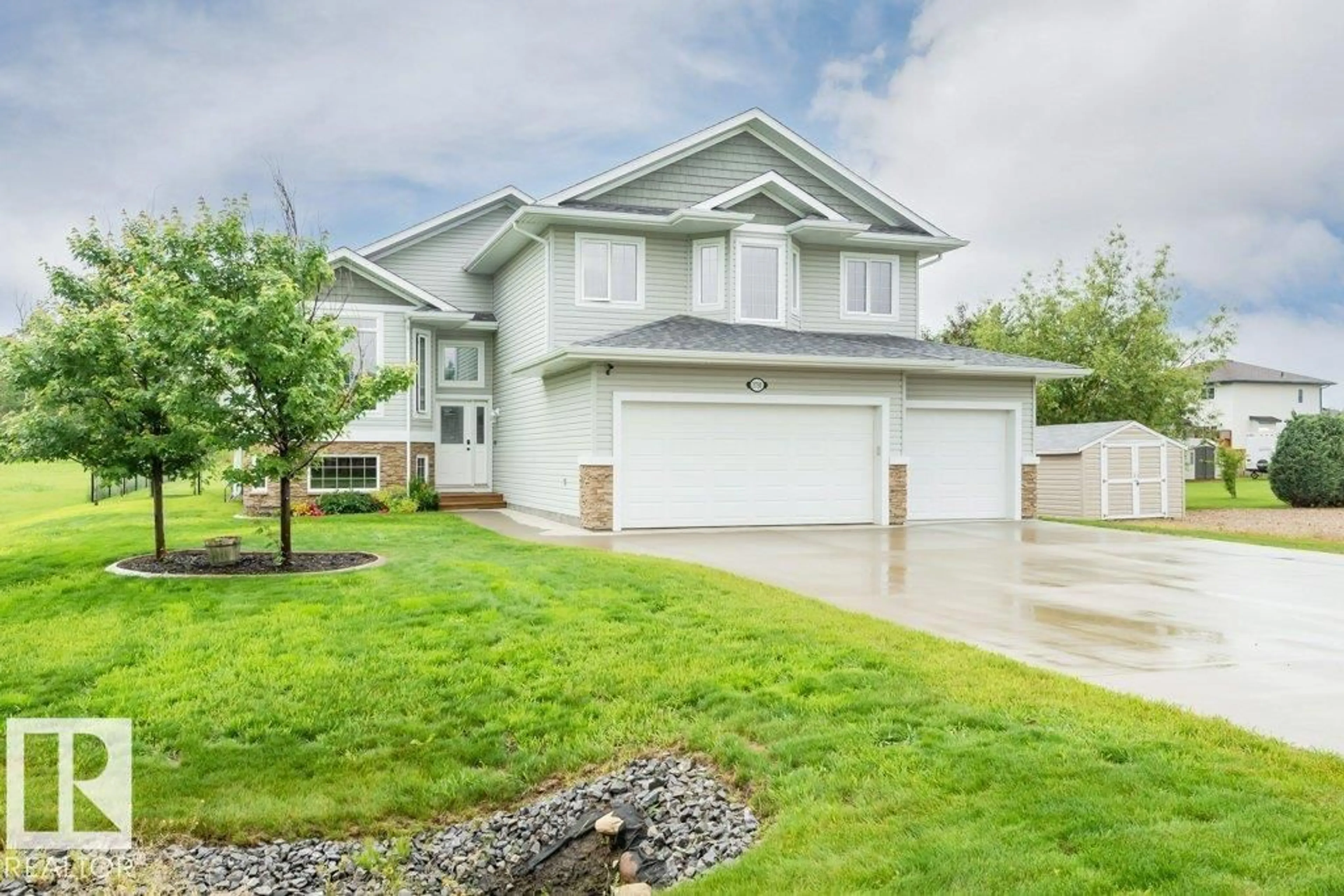 Home with vinyl exterior material, street for 3730 47 ST, Gibbons Alberta T0A1N0