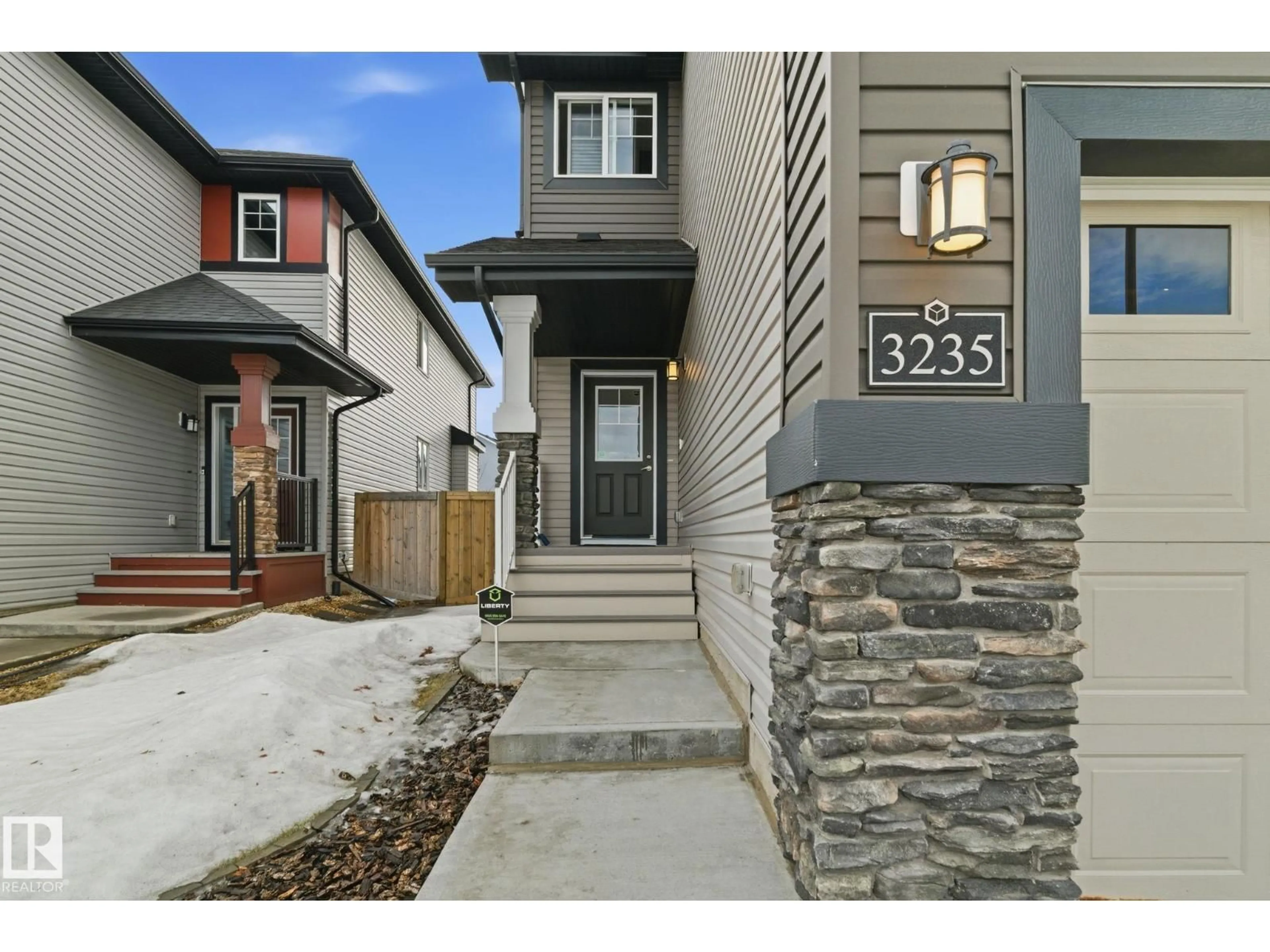 Unknown for 3235 ABBOTT CR, Edmonton Alberta T6W1A8