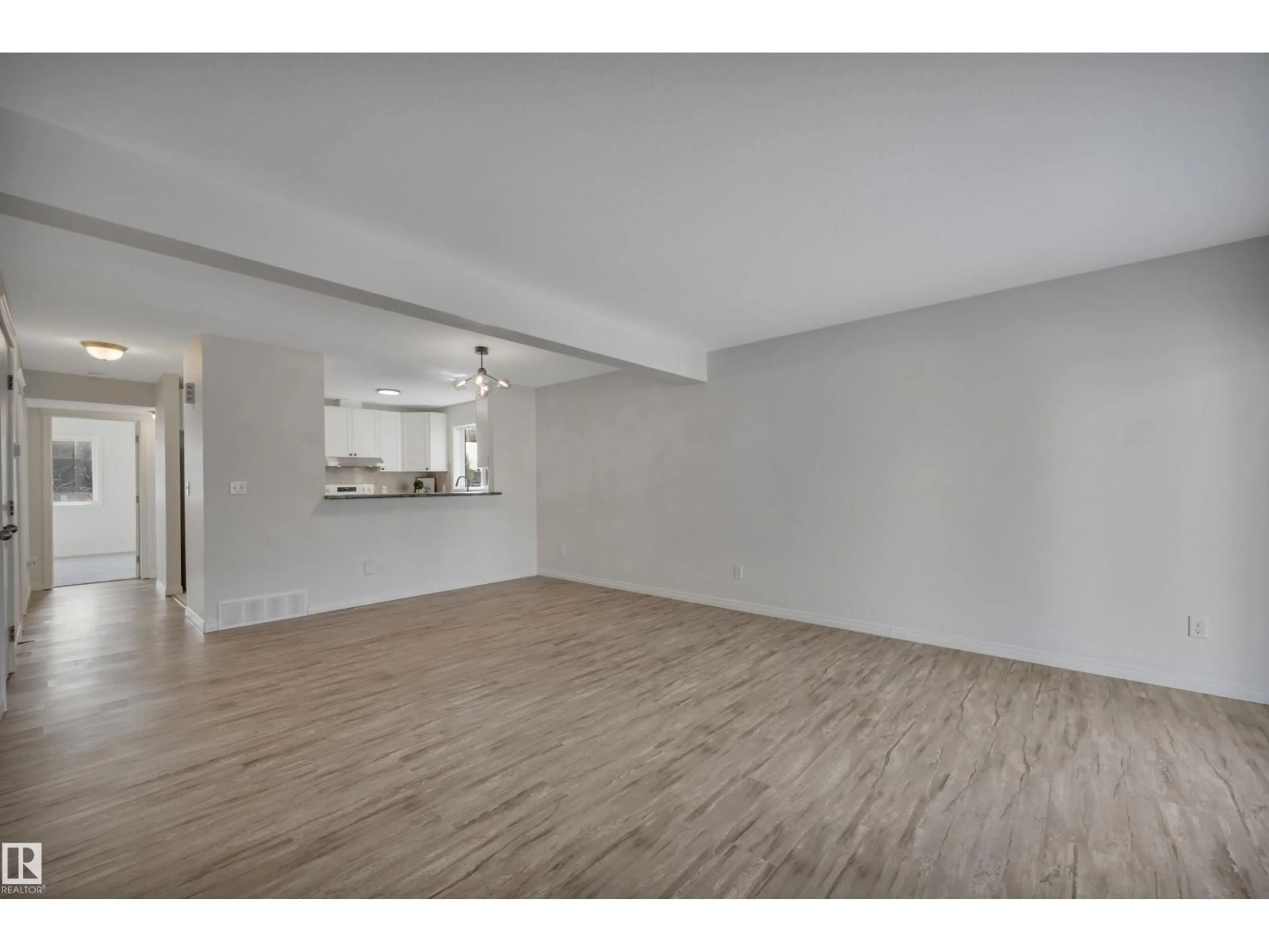 A pic of a room for 38 - 2505 42 ST NW, Edmonton Alberta T6L7G8