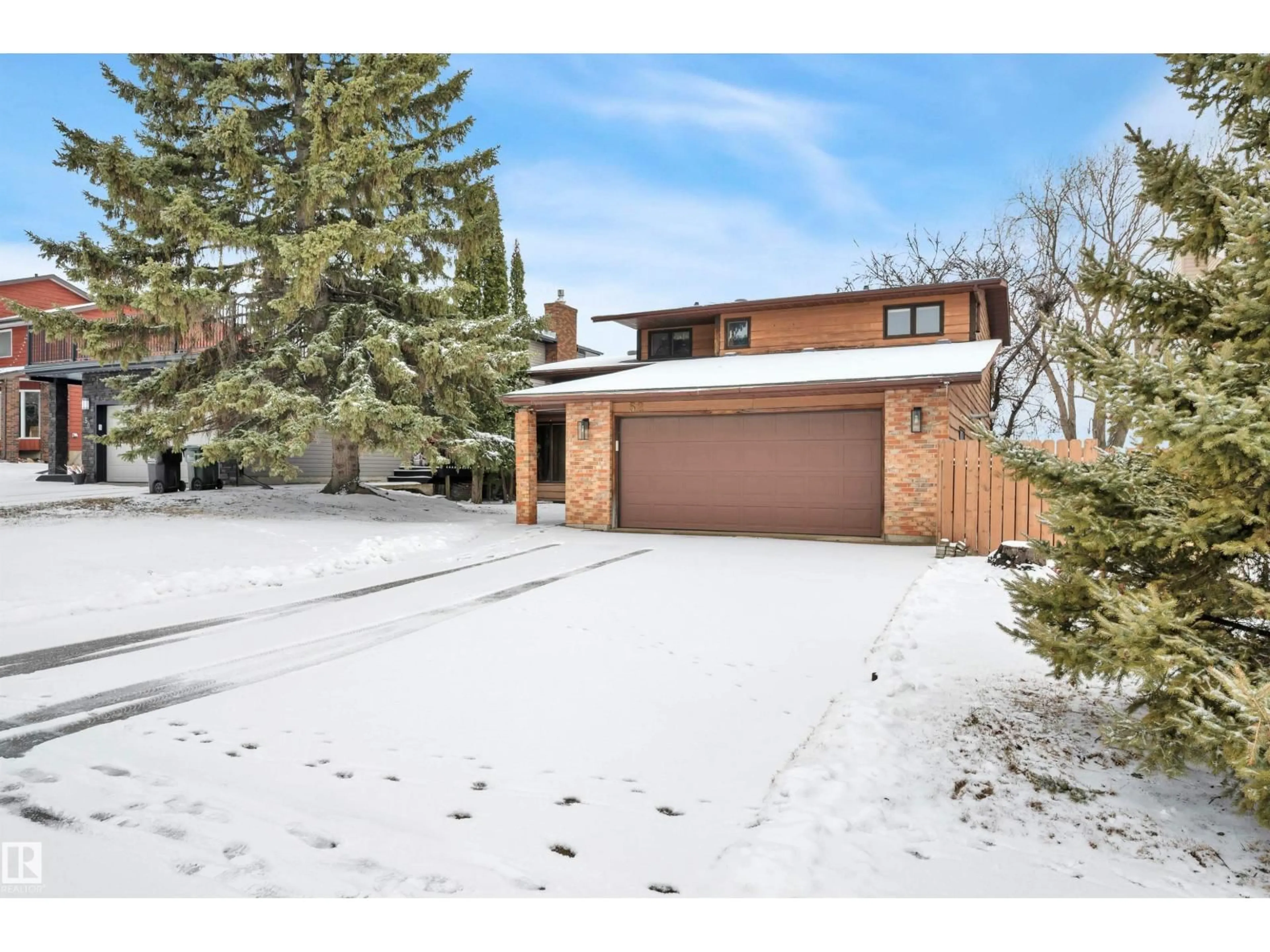Home with brick exterior material, street for 52 WOODSTOCK DR, Sherwood Park Alberta T8A4C3