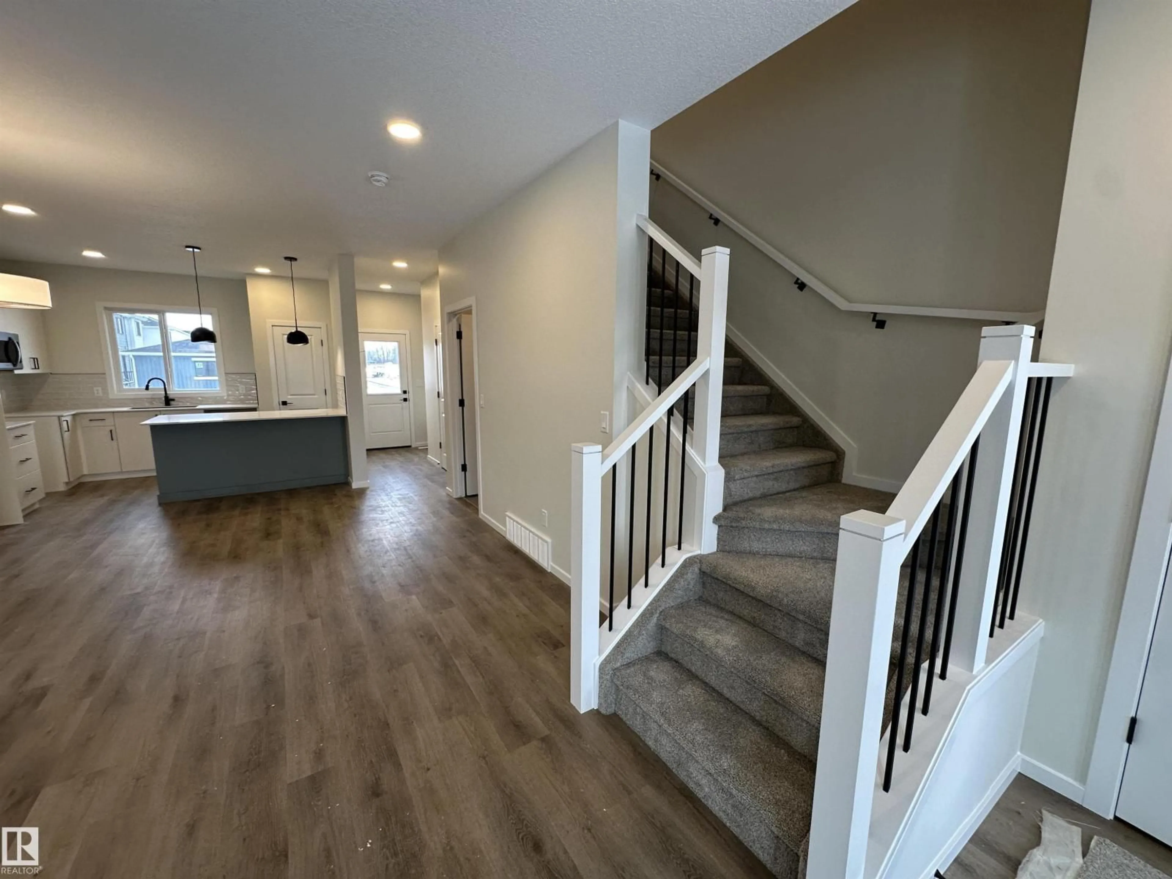 Unknown for 1094 MCLEOD AV, Spruce Grove Alberta T7X4G8