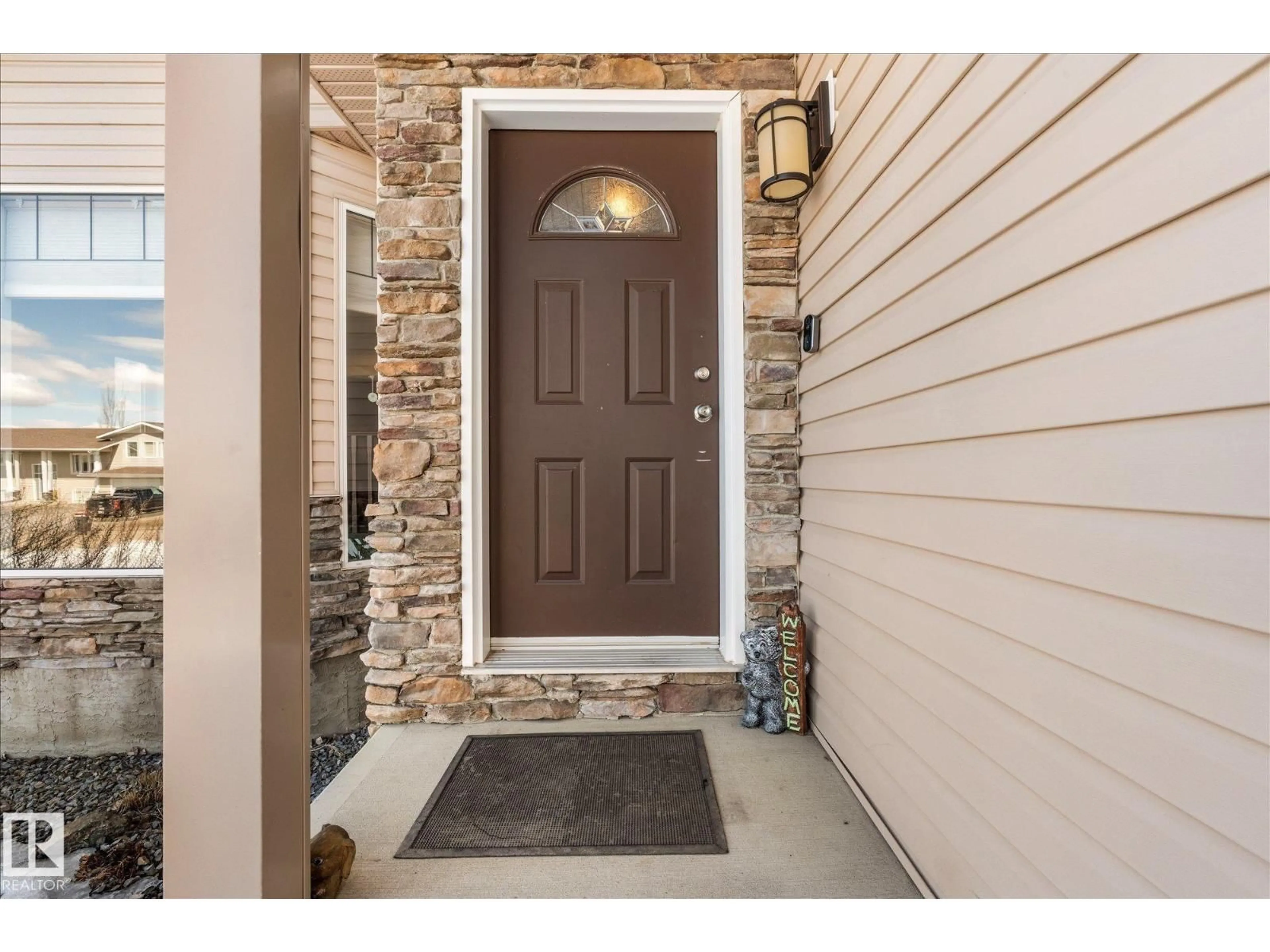 Indoor entryway for 4815 53 AV, Thorsby Alberta T0C2P0