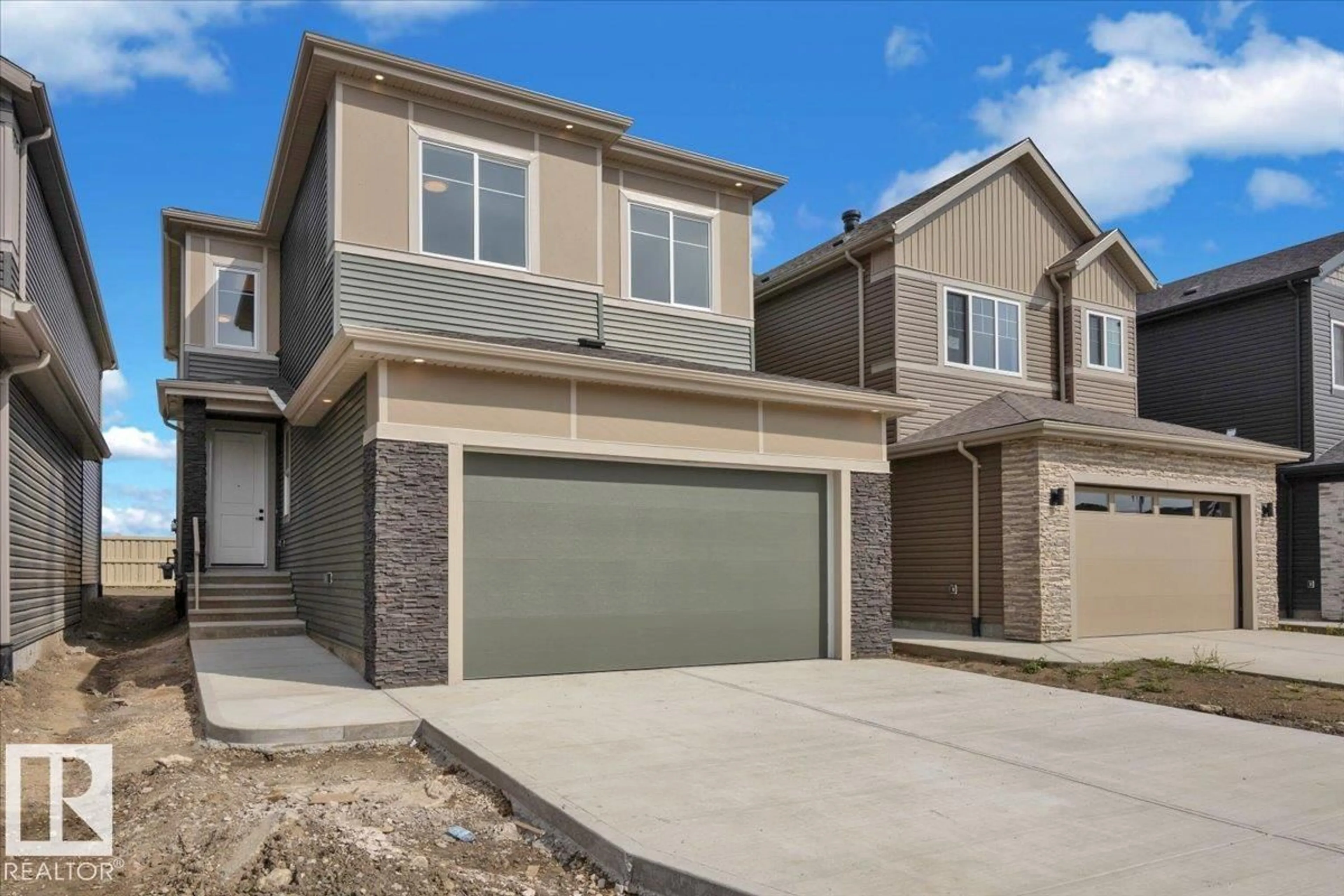 Home with vinyl exterior material, street for 6 EDGEFIELD WY, St. Albert Alberta T8N8A1