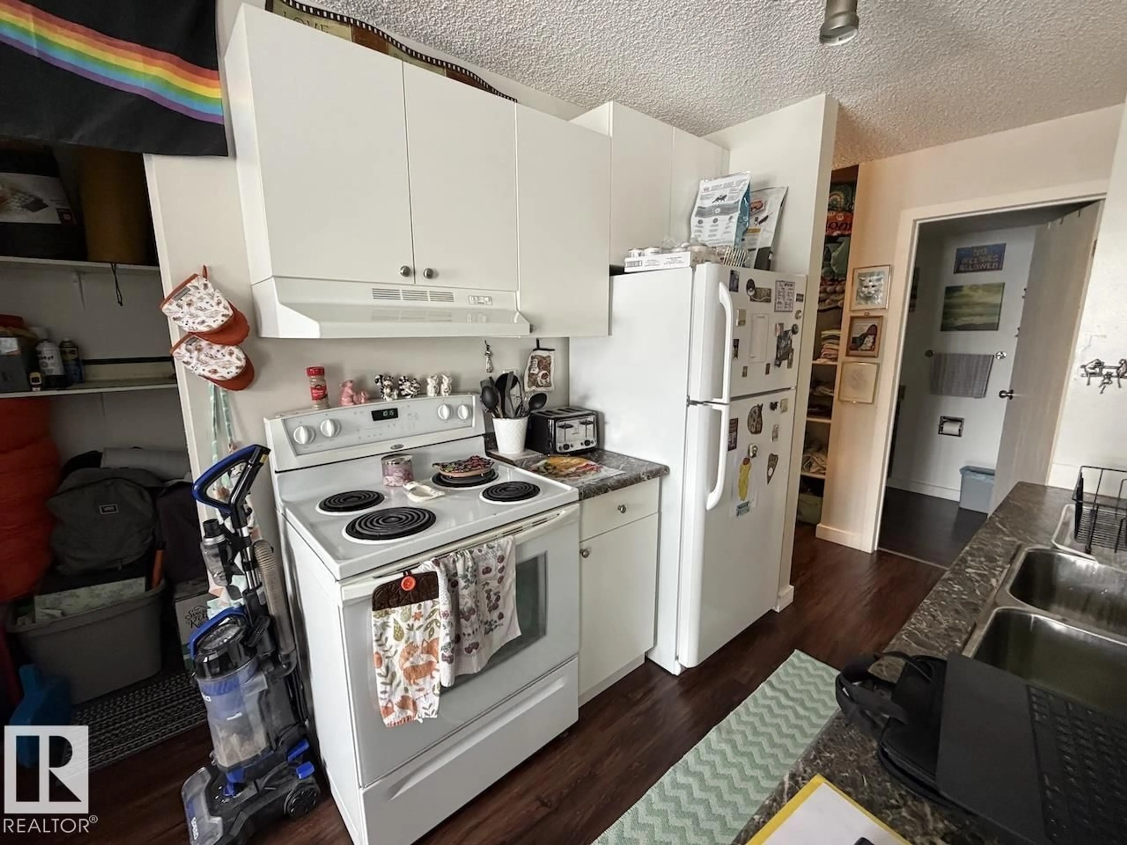Standard kitchen, unknown for 57 - 201 BROWN ST, Stony Plain Alberta T7Z1P2