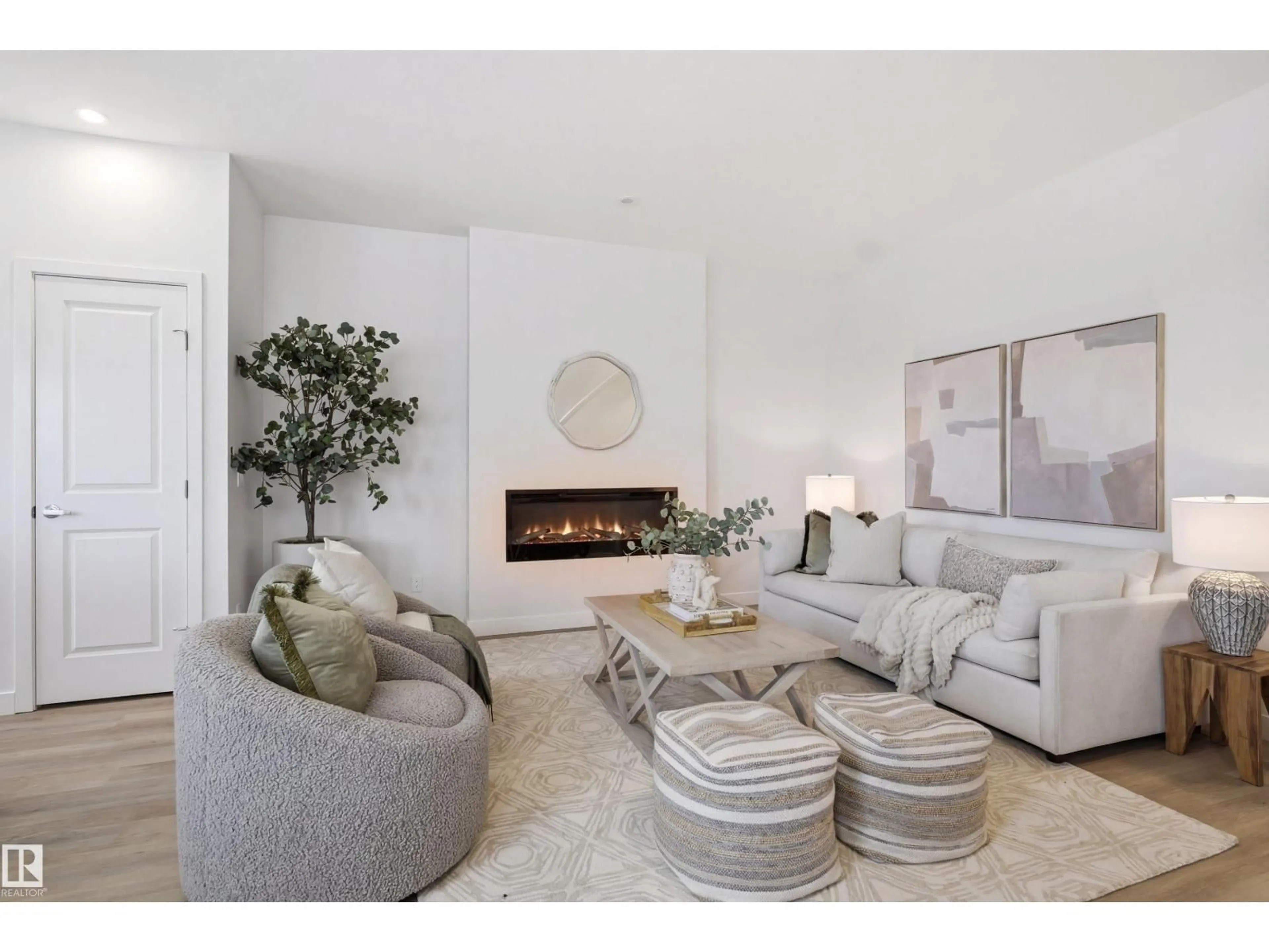 Living room with furniture, unknown for 3707 ERLANGER DR, Edmonton Alberta T6M3G6