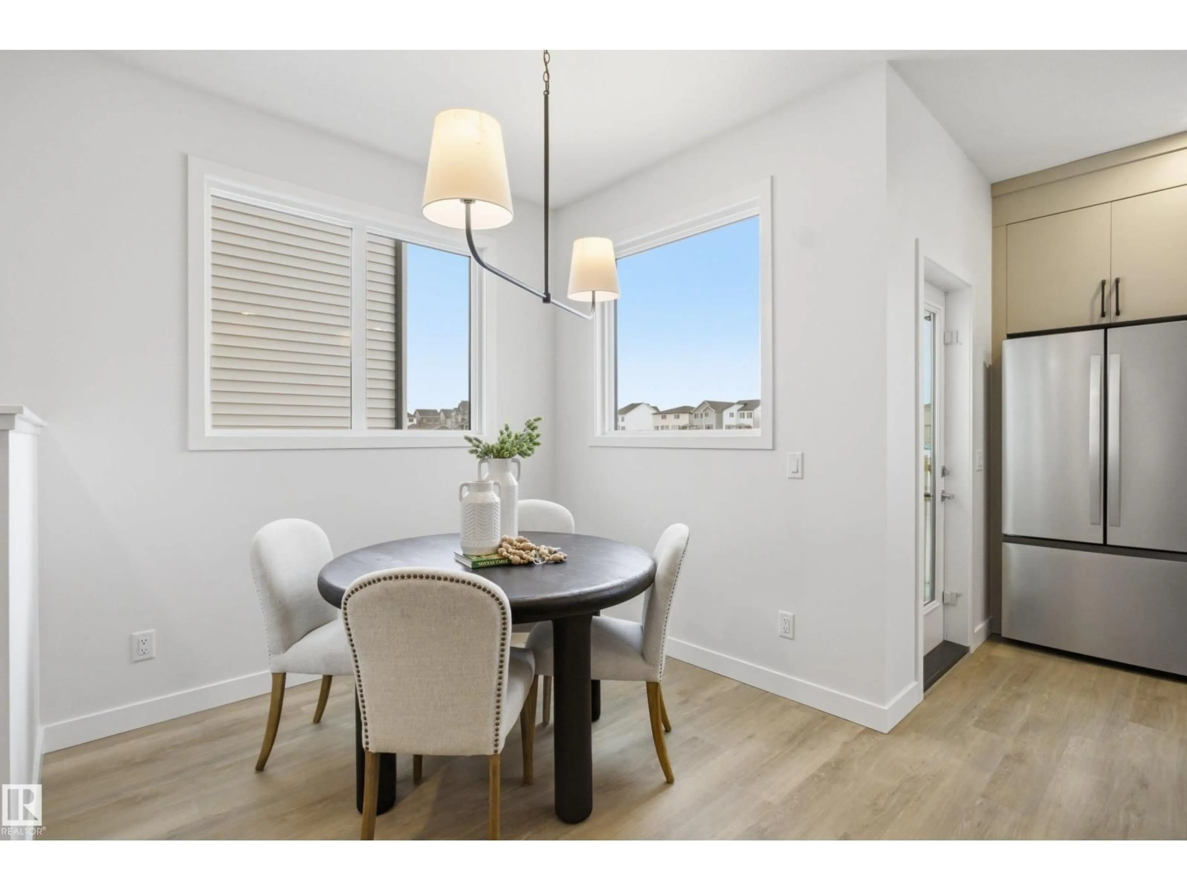 Dining room, wood/laminate floor for 3707 ERLANGER DR, Edmonton Alberta T6M3G6