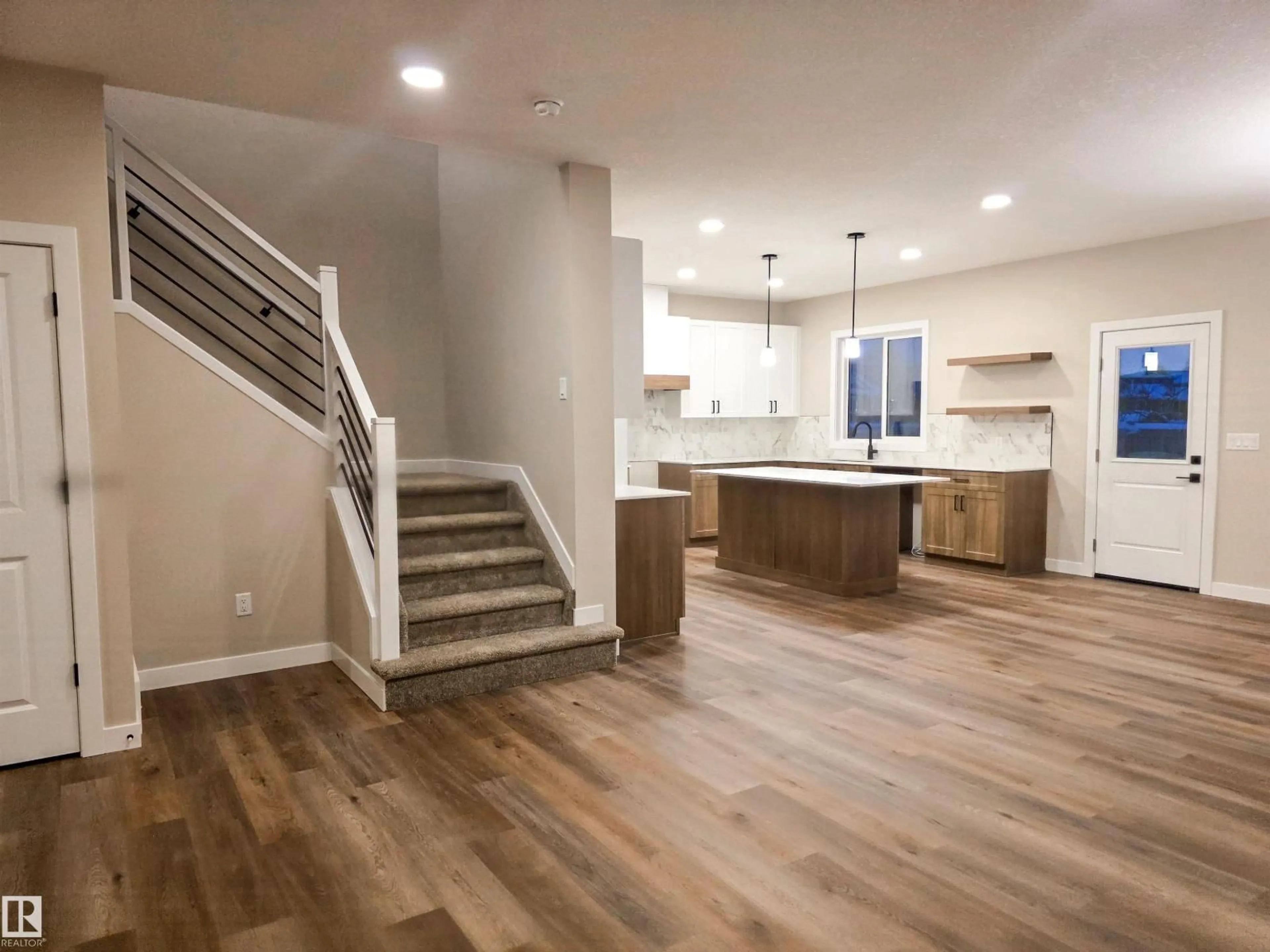 Open concept kitchen, unknown for 194 CALEDON CR, Spruce Grove Alberta T7X4E3