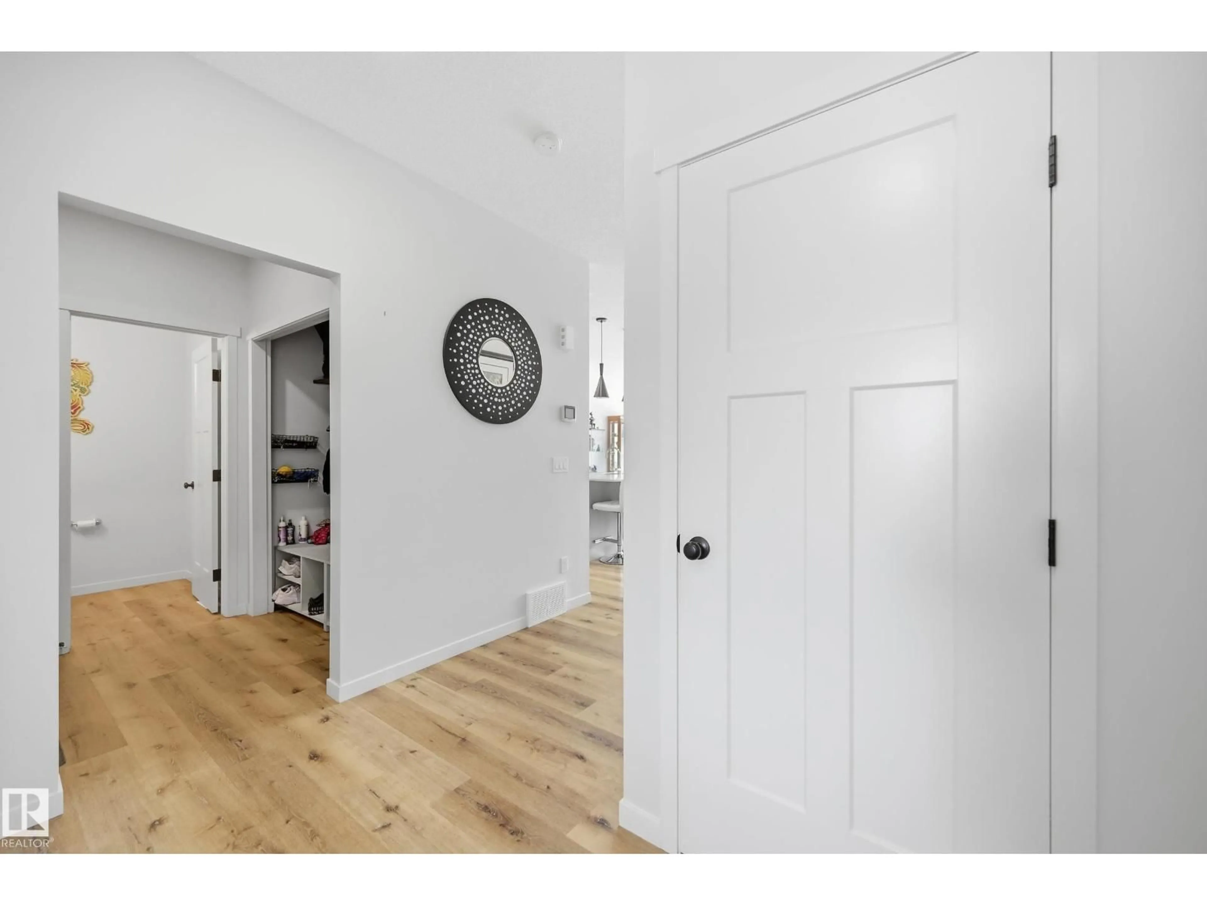 Indoor entryway for NW - 9235 223 ST, Edmonton Alberta T5T7M1