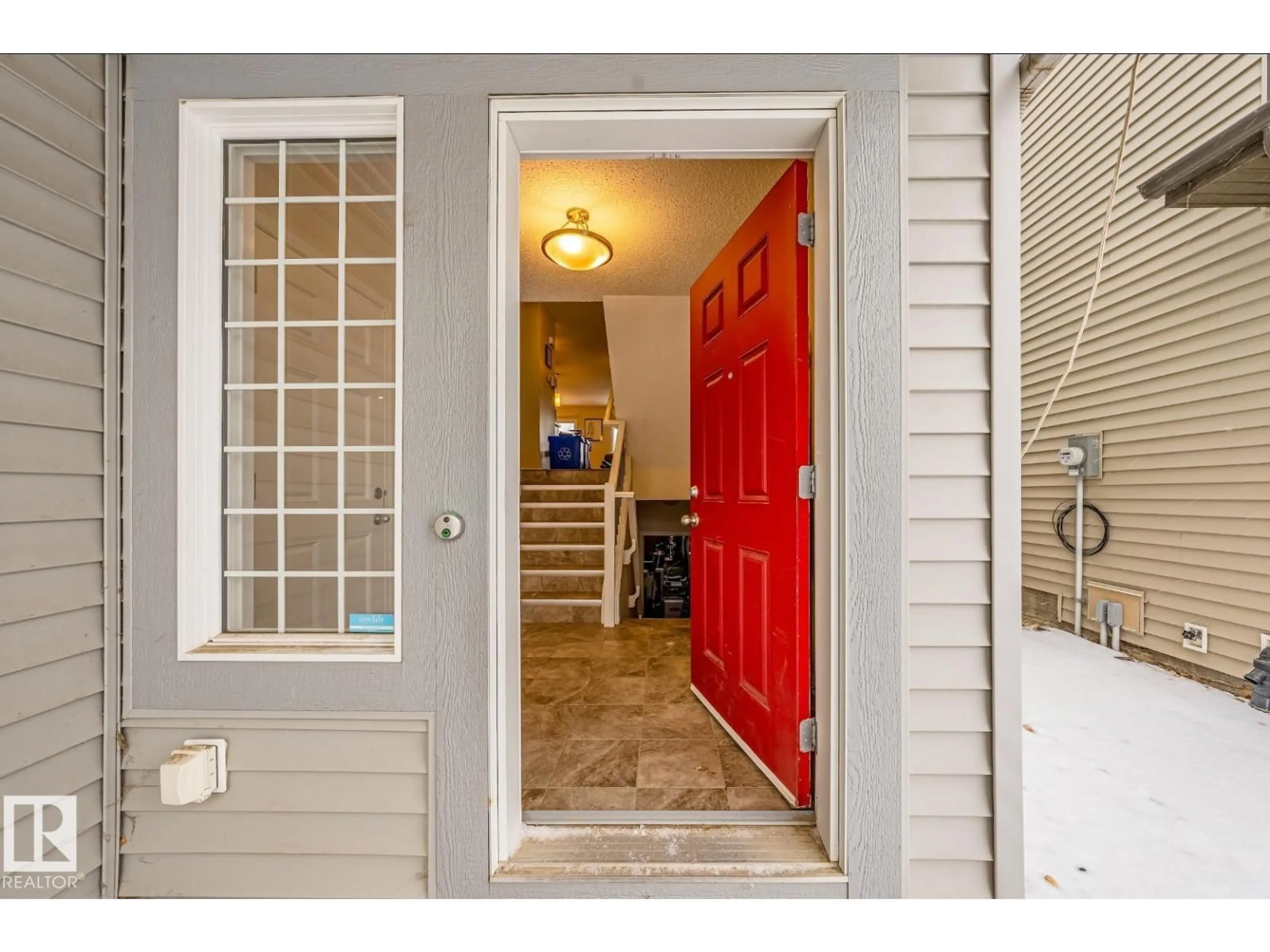 Indoor entryway for 3109 CARPENTER LANDING SW, Edmonton Alberta T6W2Y9