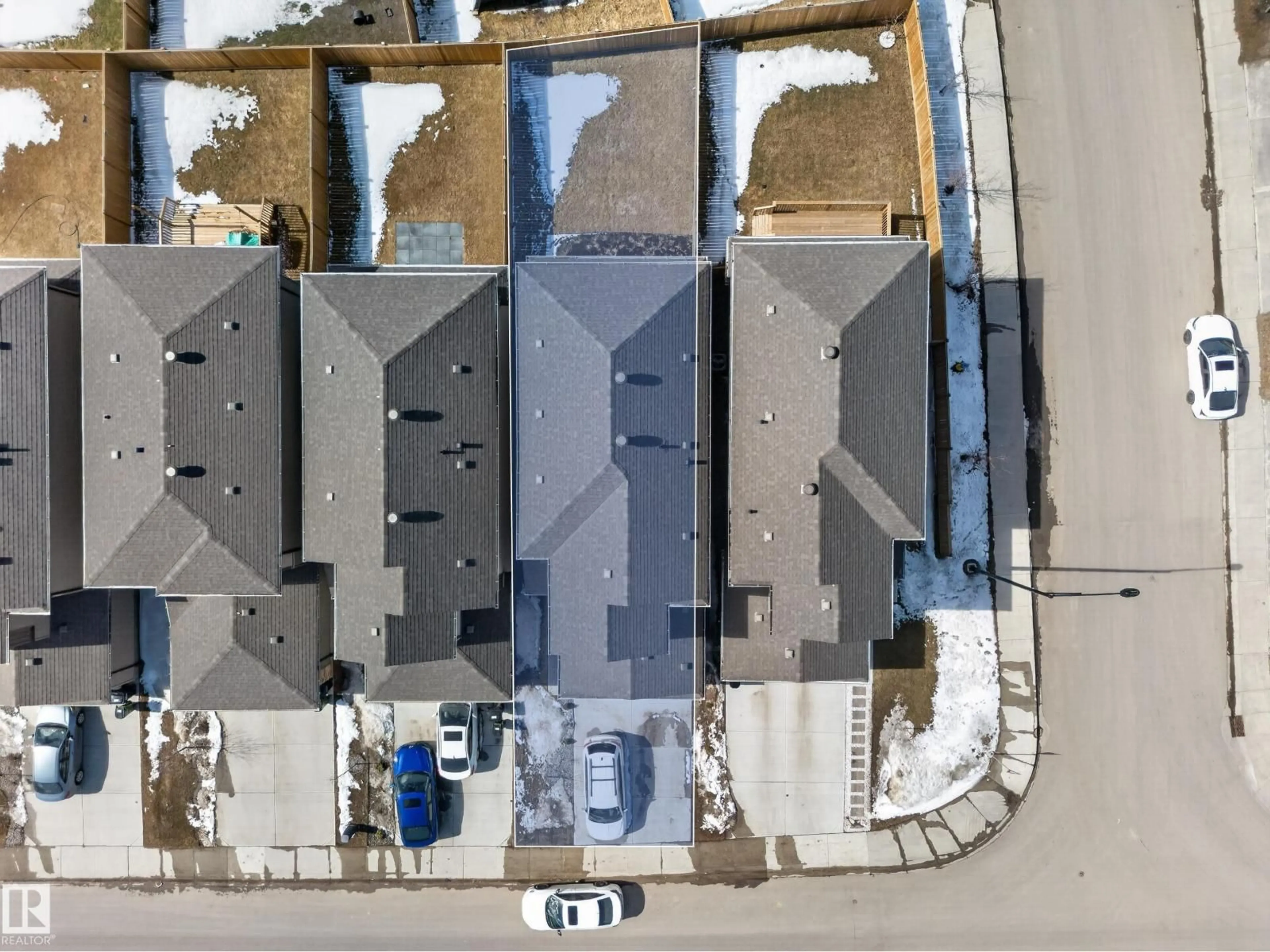 A pic from outside/outdoor area/front of a property/back of a property/a pic from drone, unknown for NW - 1684 12 ST, Edmonton Alberta T6T2N4
