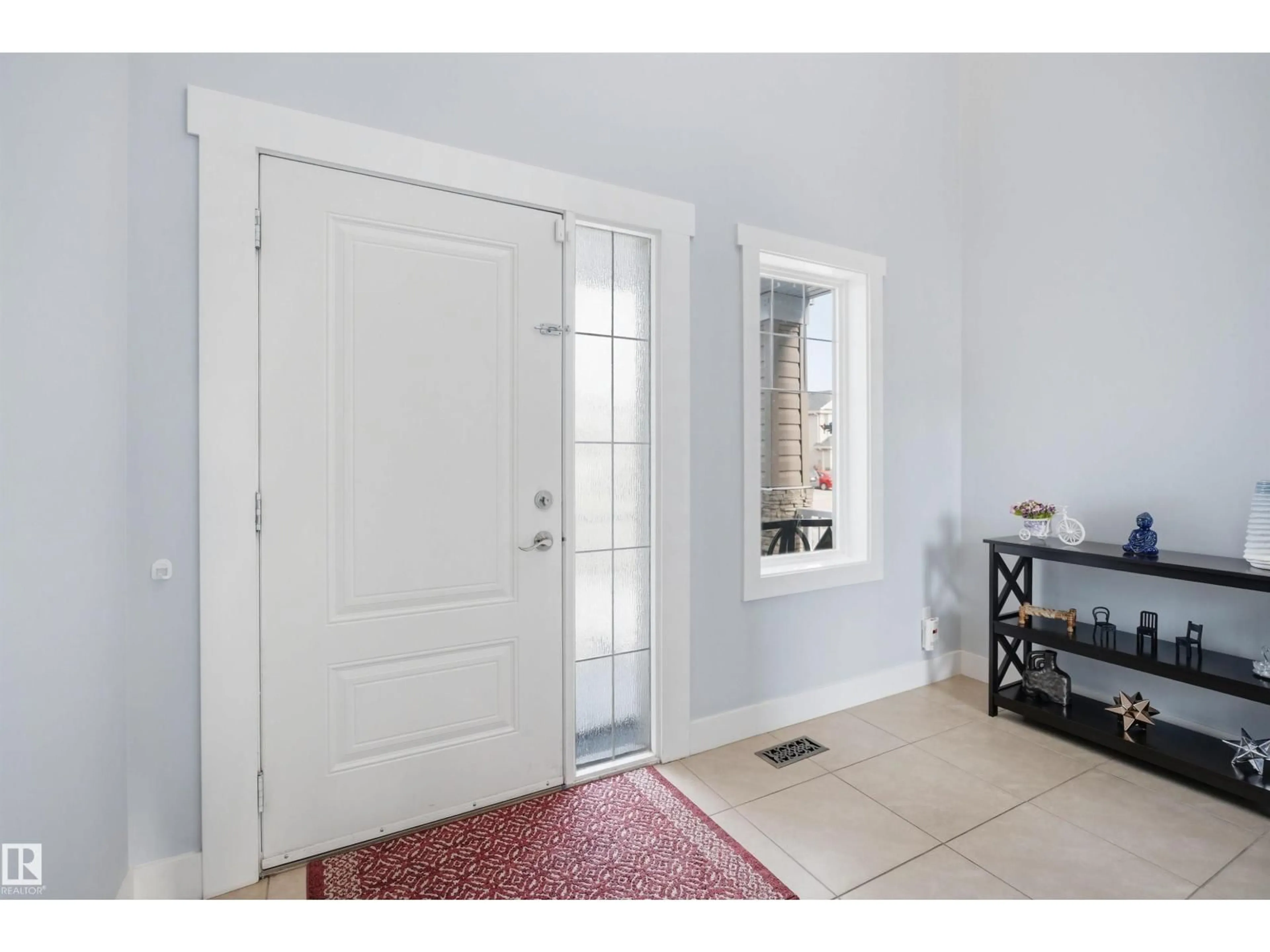 Indoor entryway for 6014 60 ST, Beaumont Alberta T4X0H8