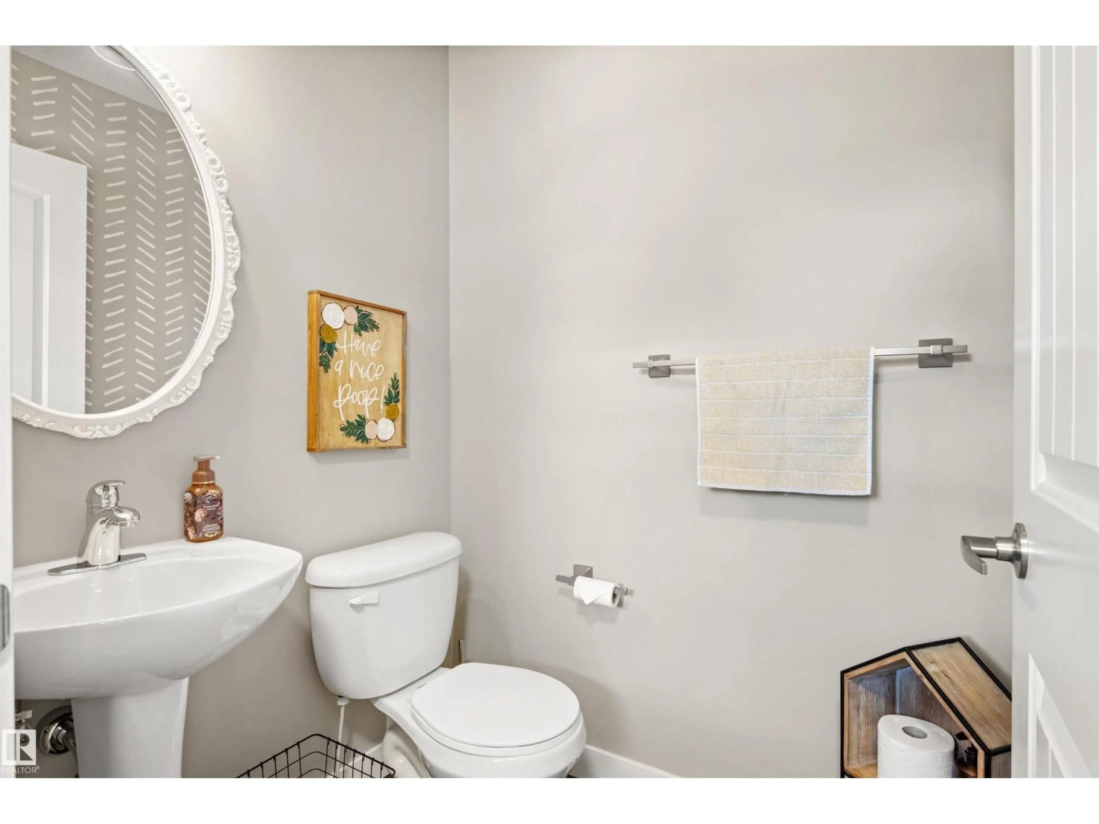 Standard bathroom, ceramic/tile floor for 38 HEWITT CI, Spruce Grove Alberta T7X0K6