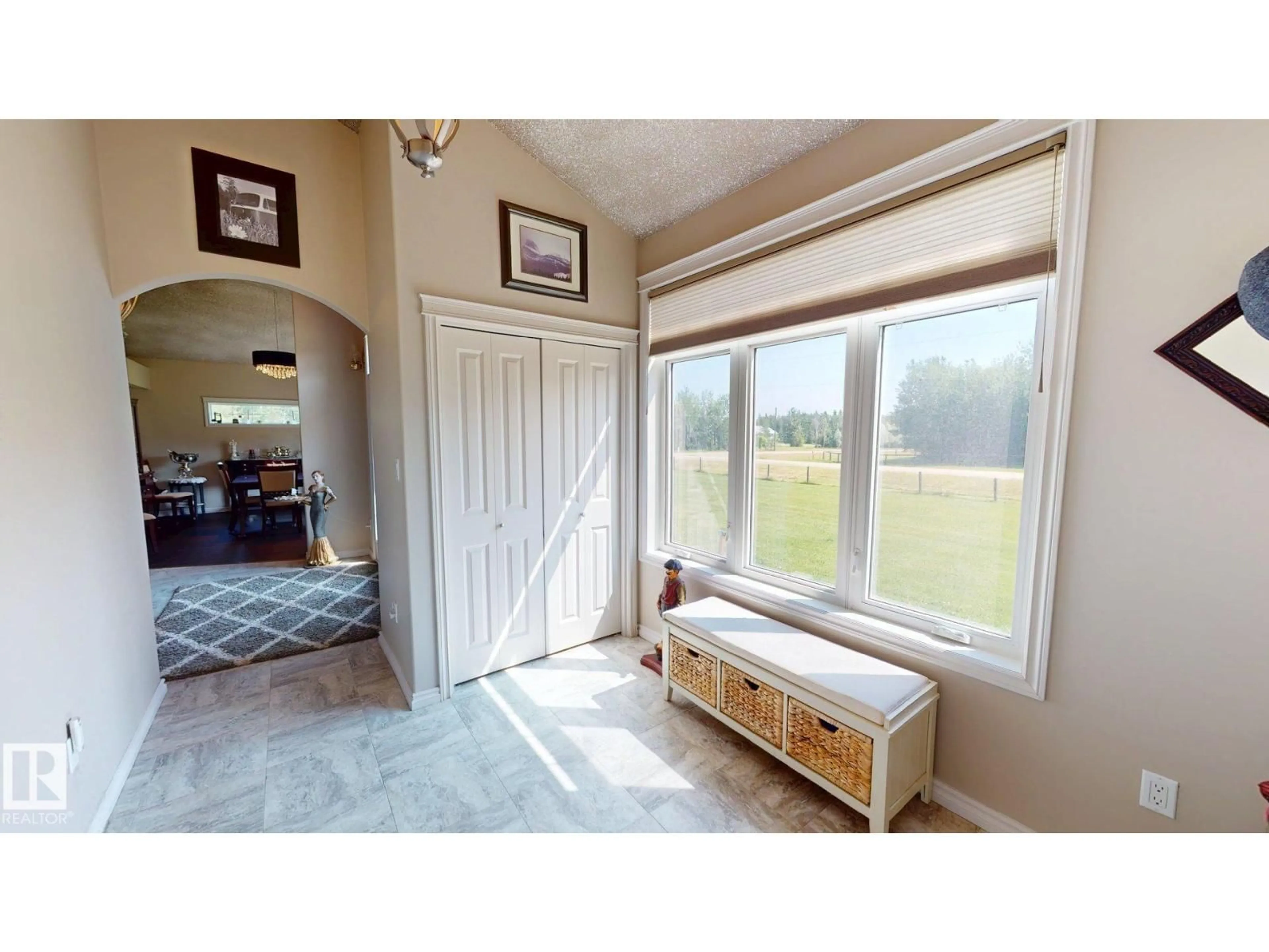 Indoor entryway for 102 - 49413 RR 81, Rural Brazeau County Alberta T7A1S6