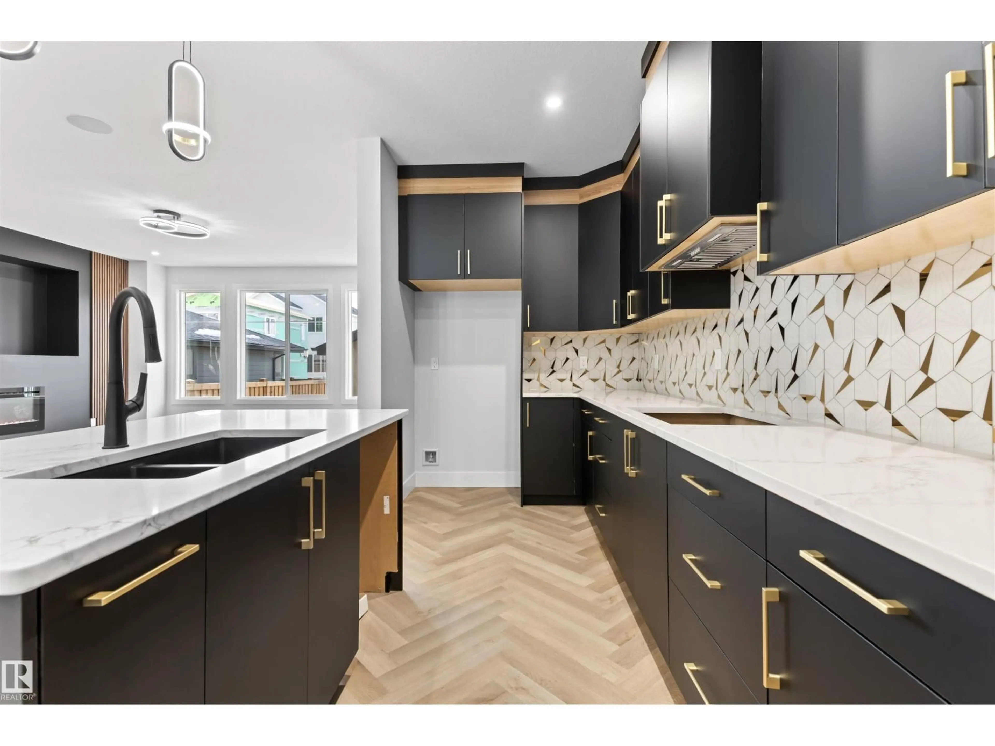 Open concept kitchen, ceramic/tile floor for 156 WYATT RG, Fort Saskatchewan Alberta T8L3Y2