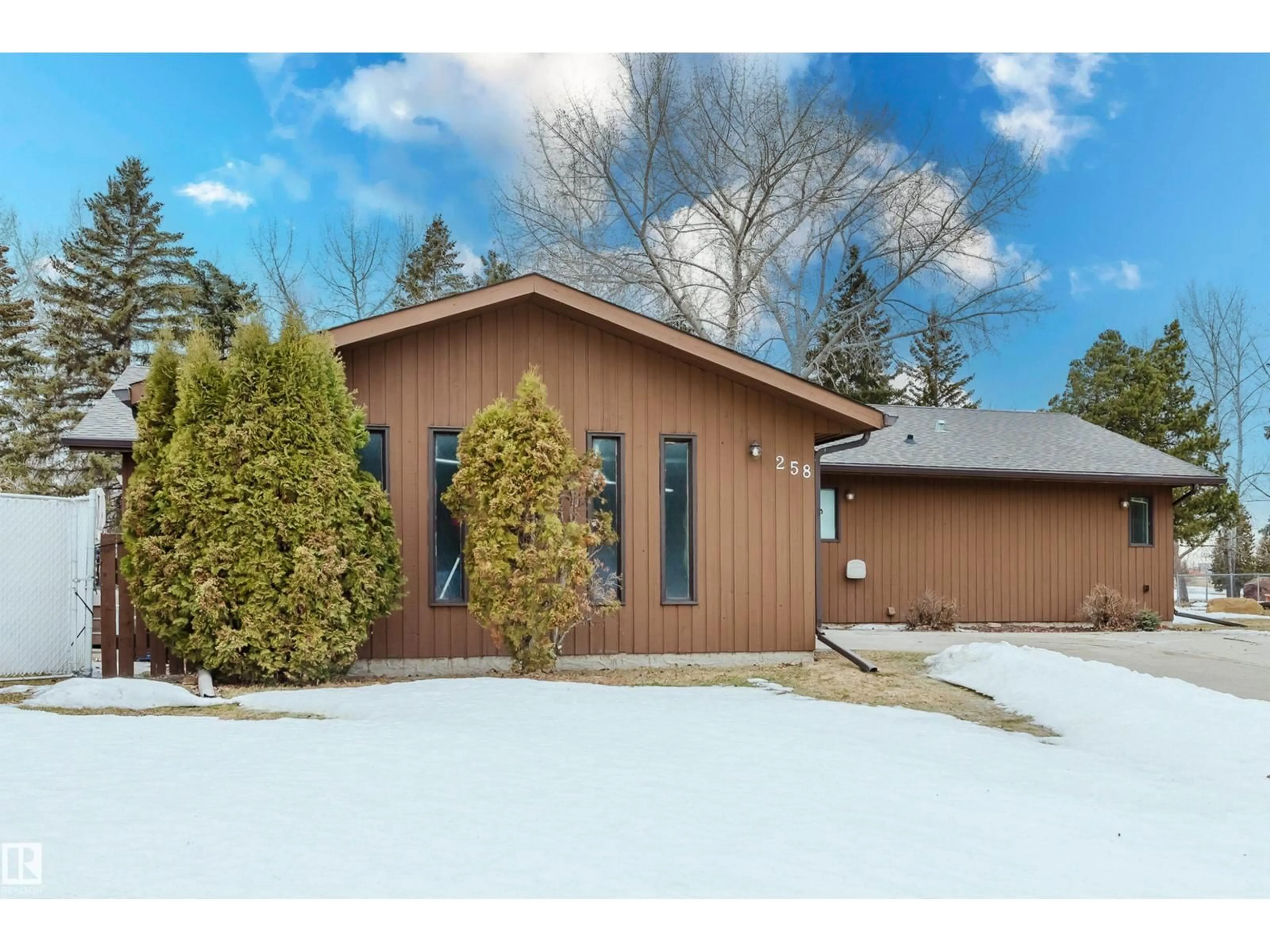 Unknown for 258 GREENOCH CR, Edmonton Alberta T6L1B4