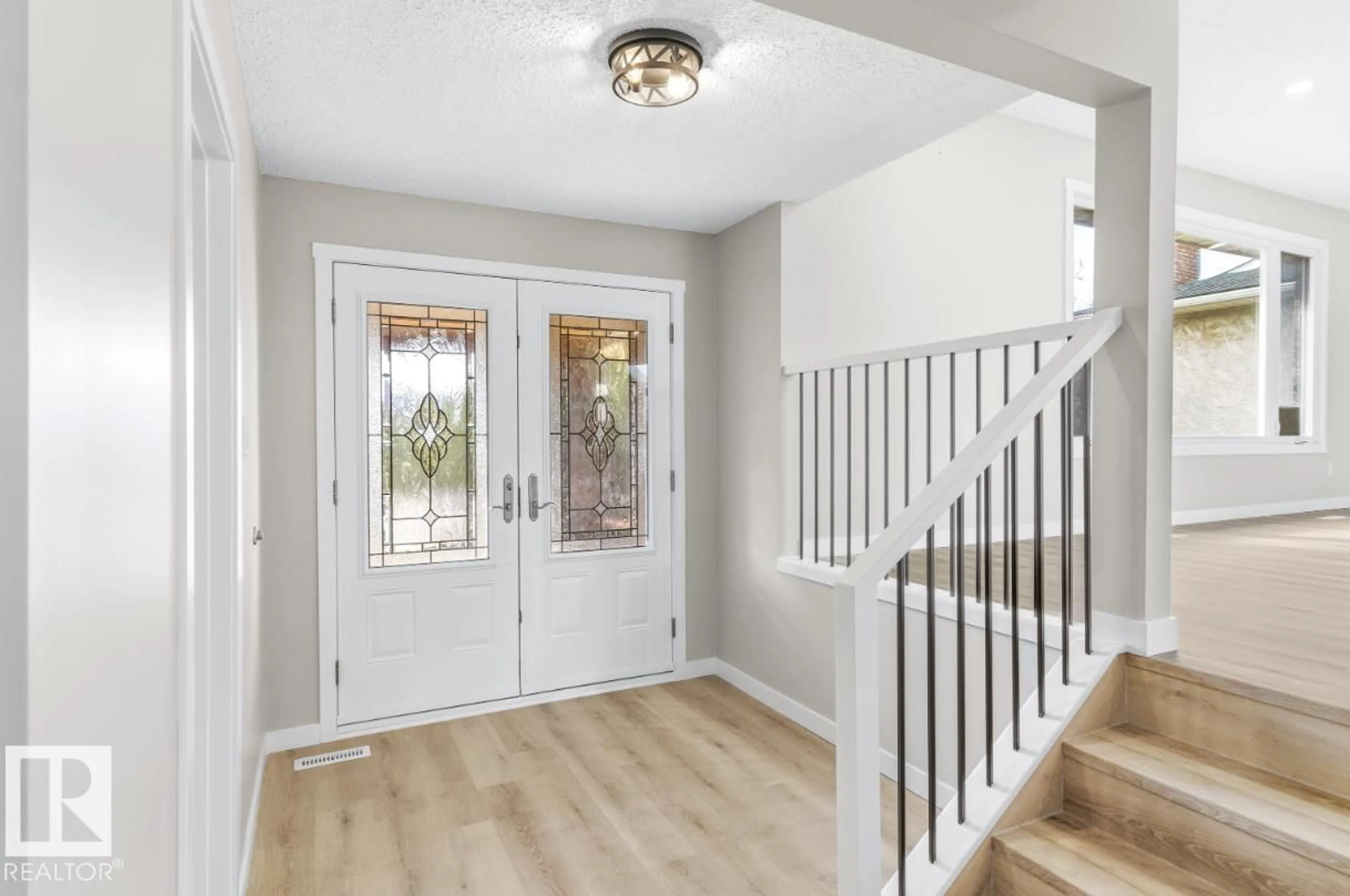 Indoor entryway for NW - 1412 KNOTTWOOD RD E, Edmonton Alberta T6K2J9
